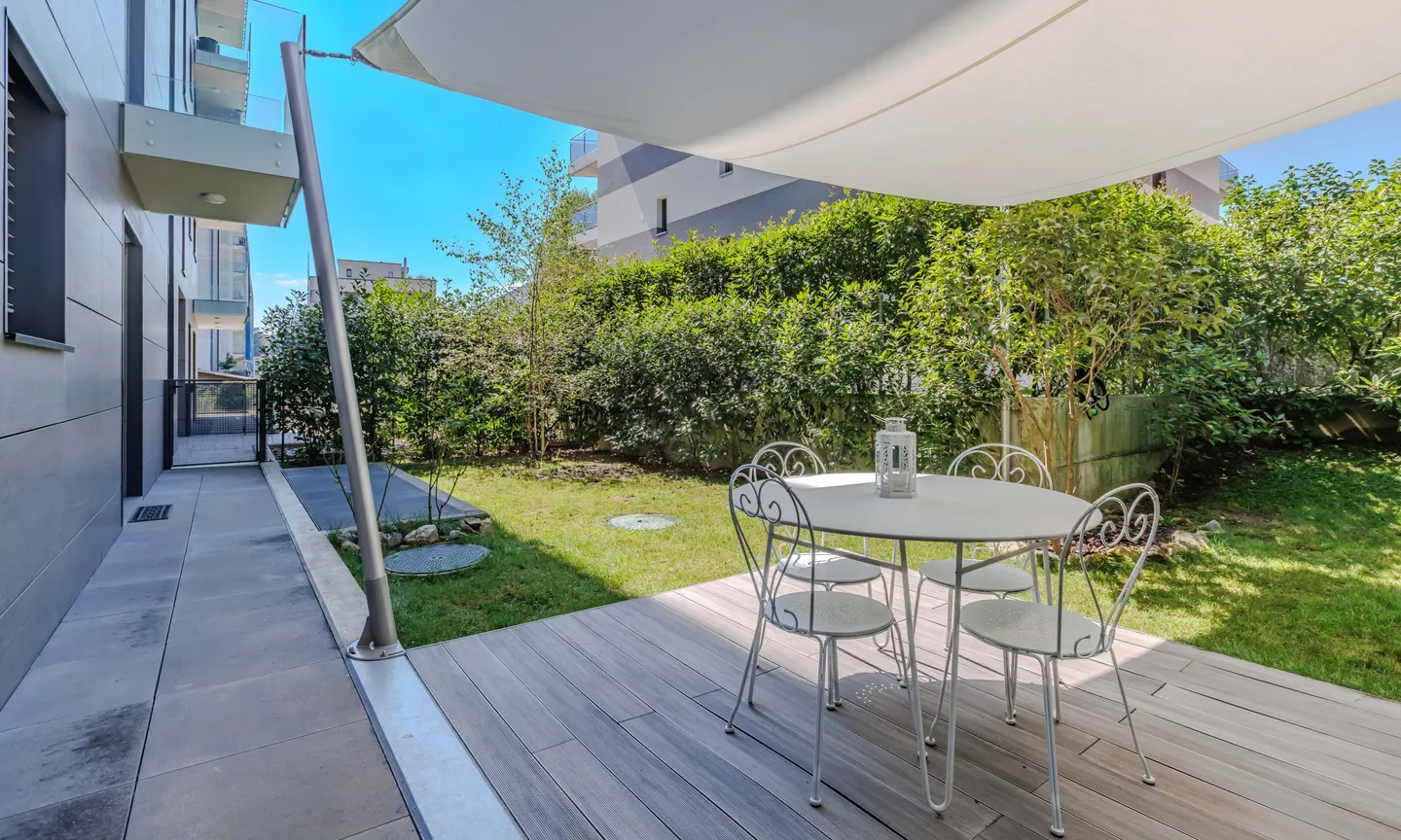 STUPENDO E MODERNO 2.5 CON GIARDINO PRIVATO A MASSAGNO - Foto 1 di 9