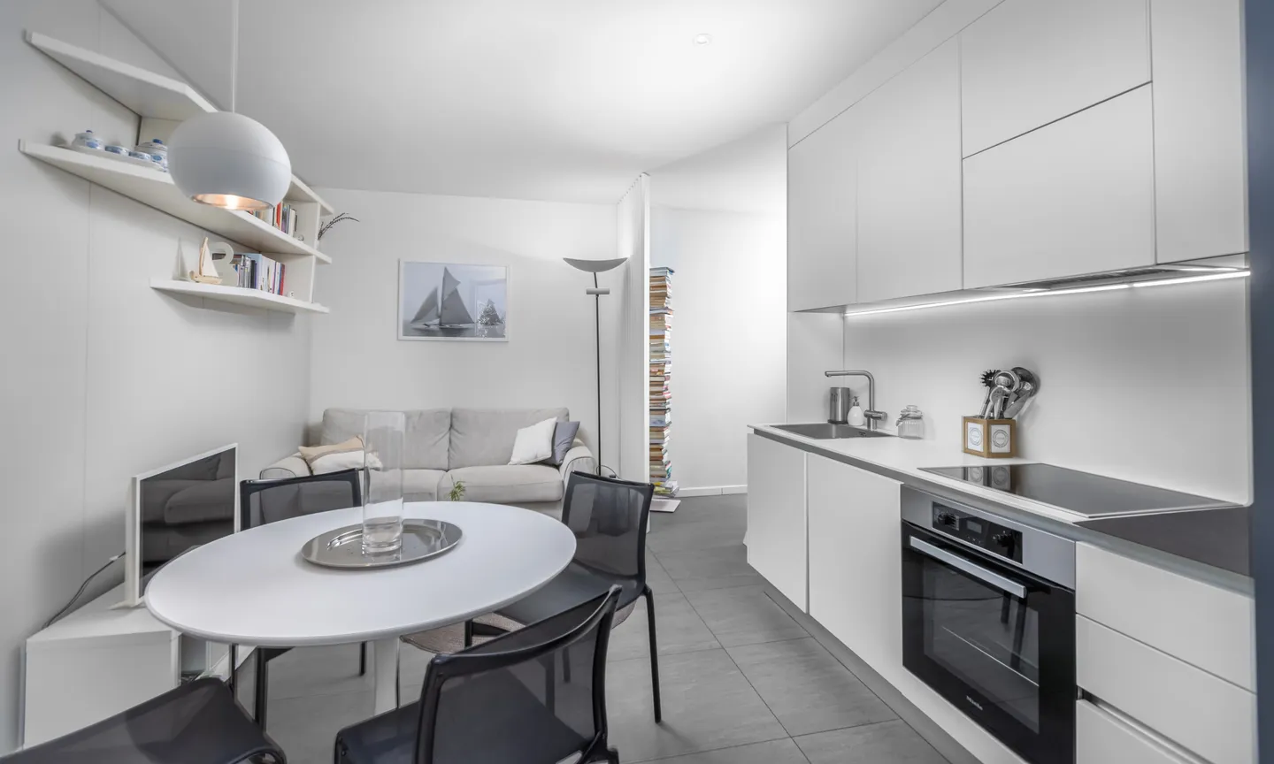 STUPENDO E MODERNO 2.5 CON GIARDINO PRIVATO A MASSAGNO - Foto 4 di 9