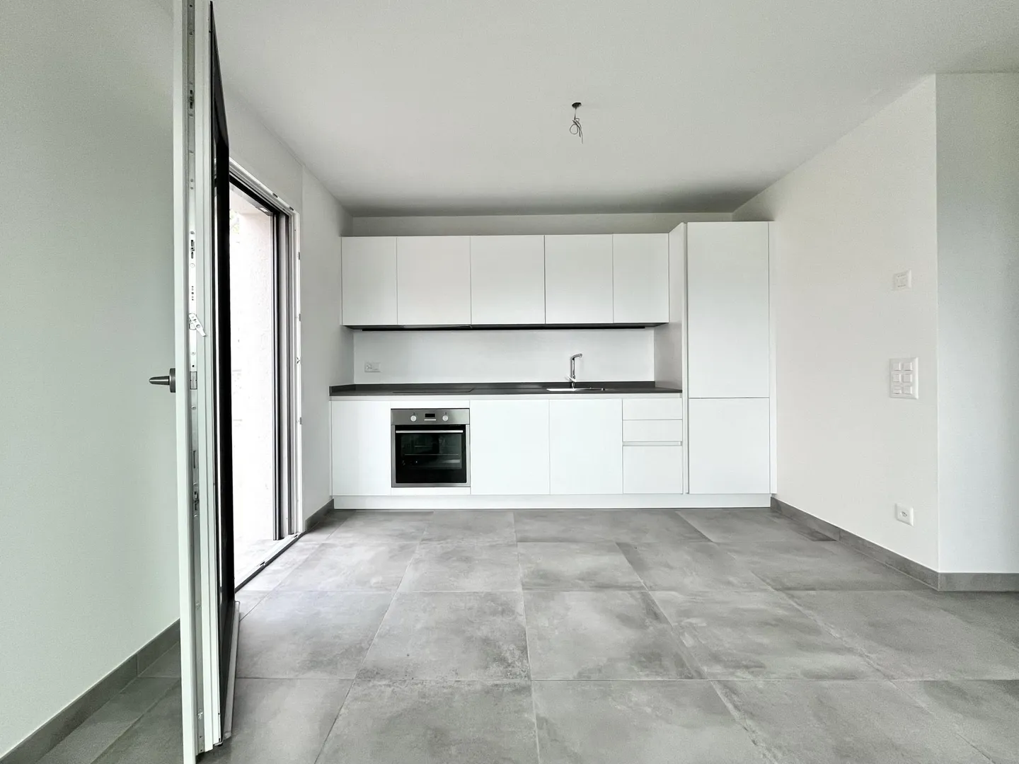 NEW 2.5-ROOM APARTMENT WITH TWO TERRACES IN TESSERETE - Photo 4 of 9