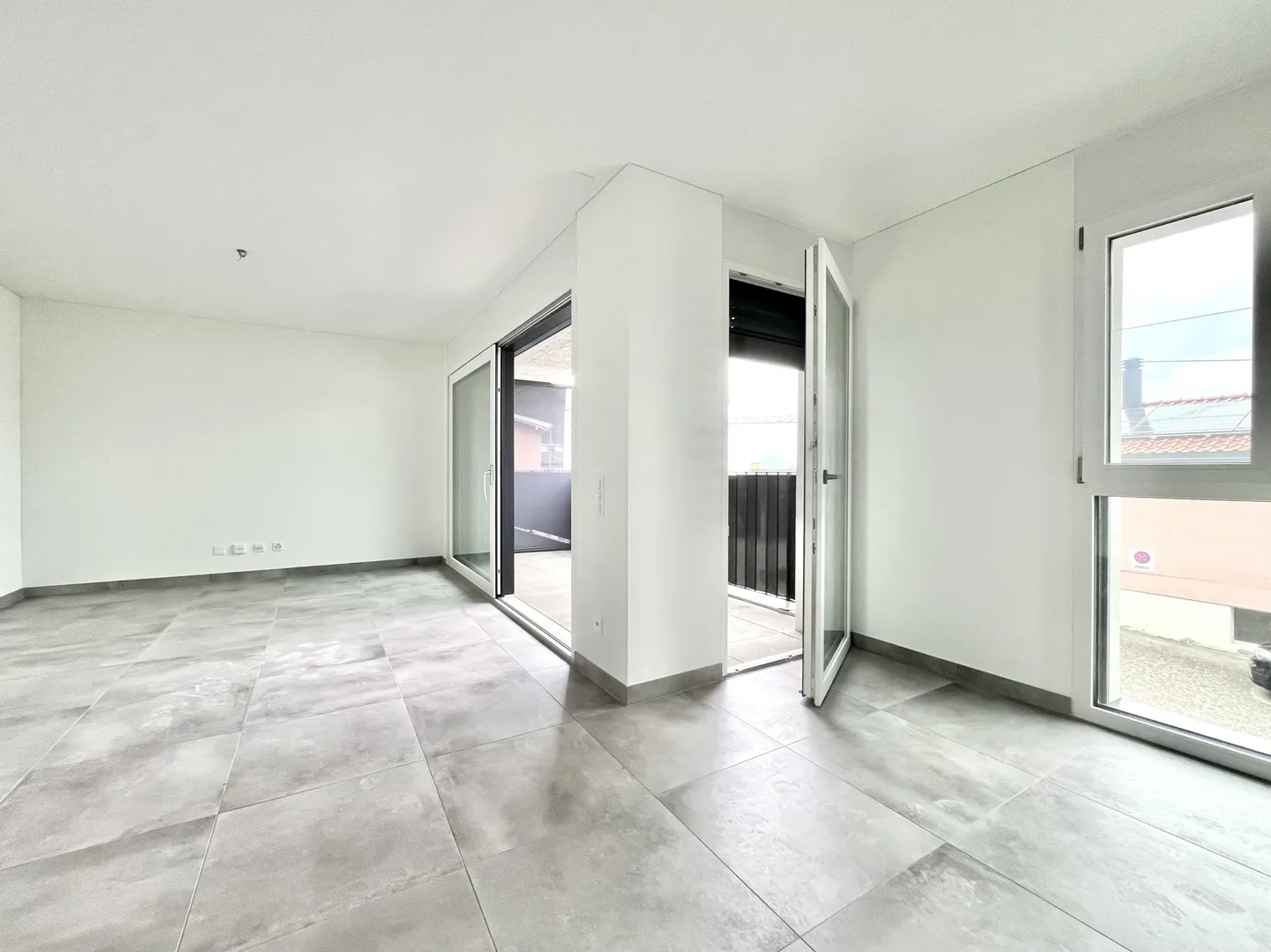 AFFITTASI NUOVO 2.5 LOCALI CON TERRAZZO A LUGANO TESSERETE - Foto 4 di 9