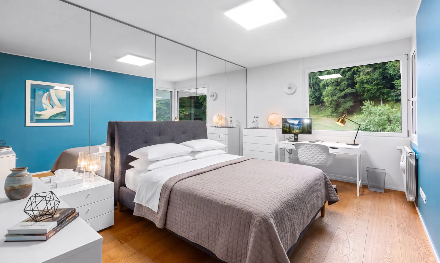 PRÄCHTIGE UND GERÄUMIGE 4.5 ZIMMER MIT SEEBLICK IM GRÜNEN IN CARONA - Foto 7 von 13