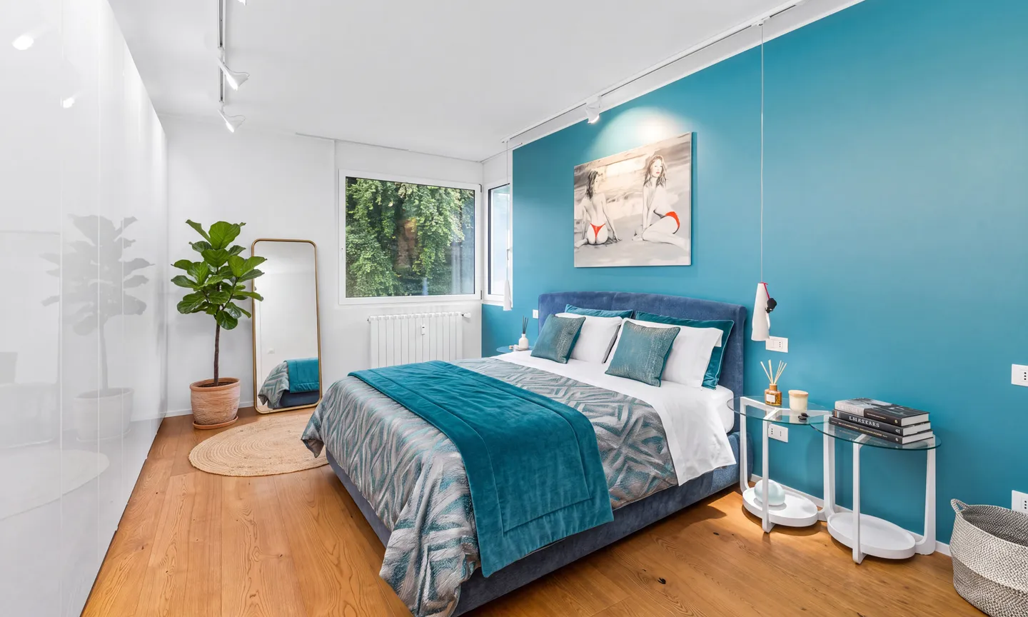 PRÄCHTIGE UND GERÄUMIGE 4.5 ZIMMER MIT SEEBLICK IM GRÜNEN IN CARONA - Foto 9 von 13