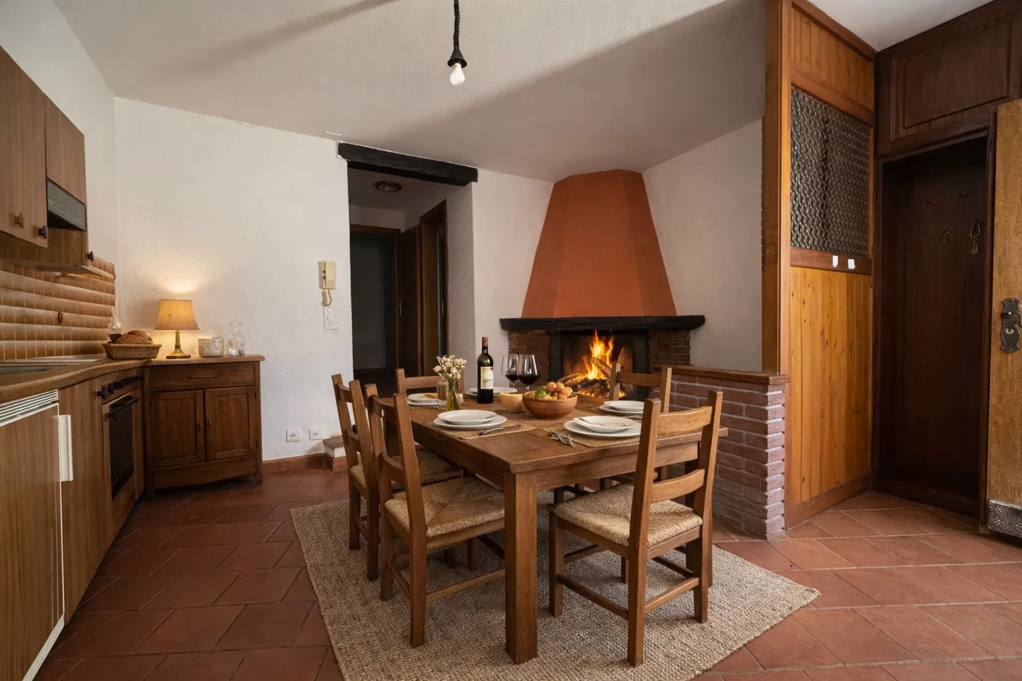 CARACTÉRISTIQUE MAISON DE NUCLEO 5.5 AVEC JARDIN À VALCOLLA - Photo 2 sur 9