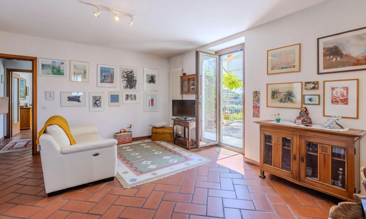 GRANDE CASA DI 7.5 LOCALI CON MAGAZZINO A VACALLO - Foto 3 di 9