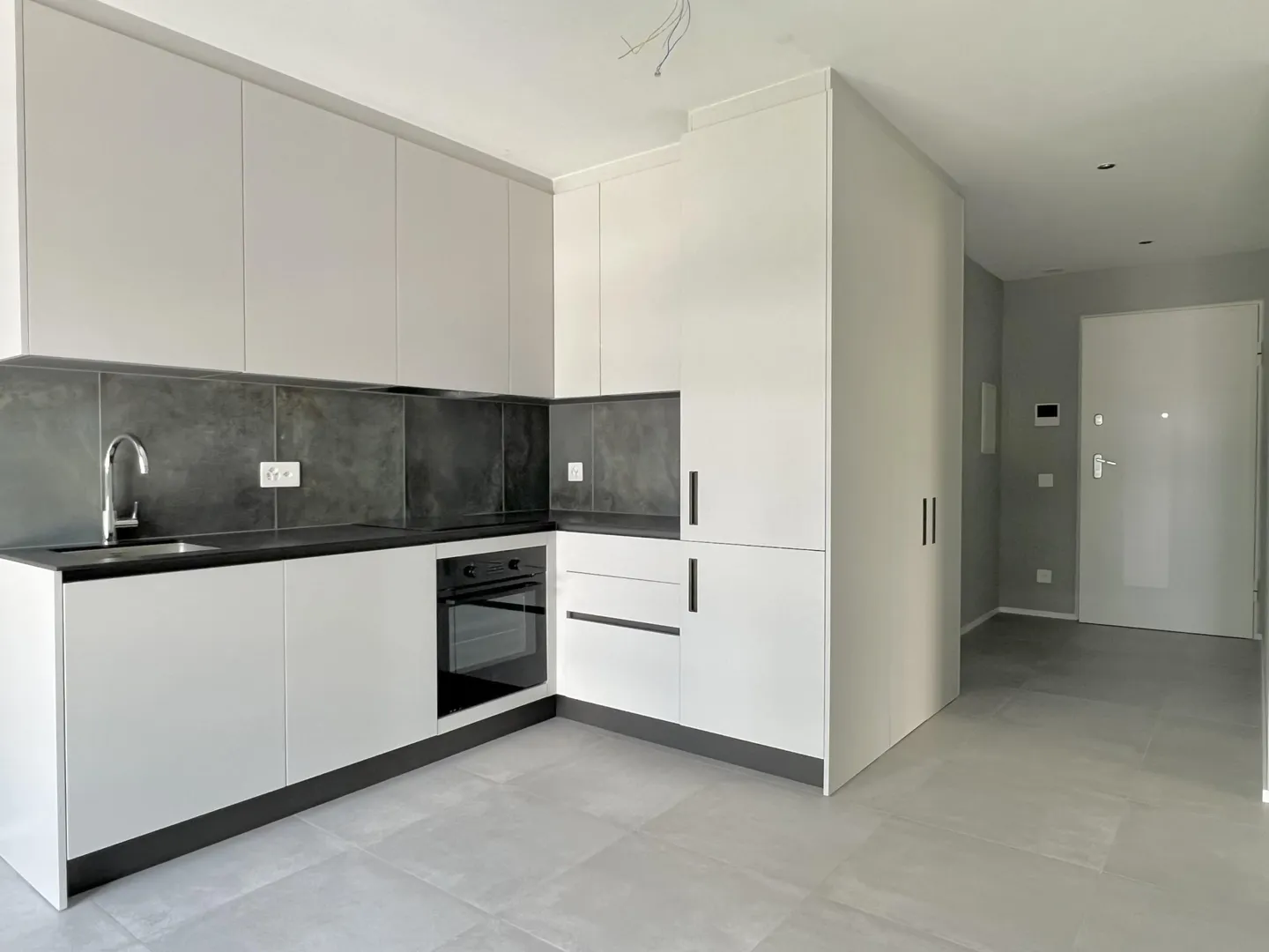ZU VERMIETEN NEUE 2.5 ZIMMER IN MORBIO INFERIORE - Foto 3 von 6