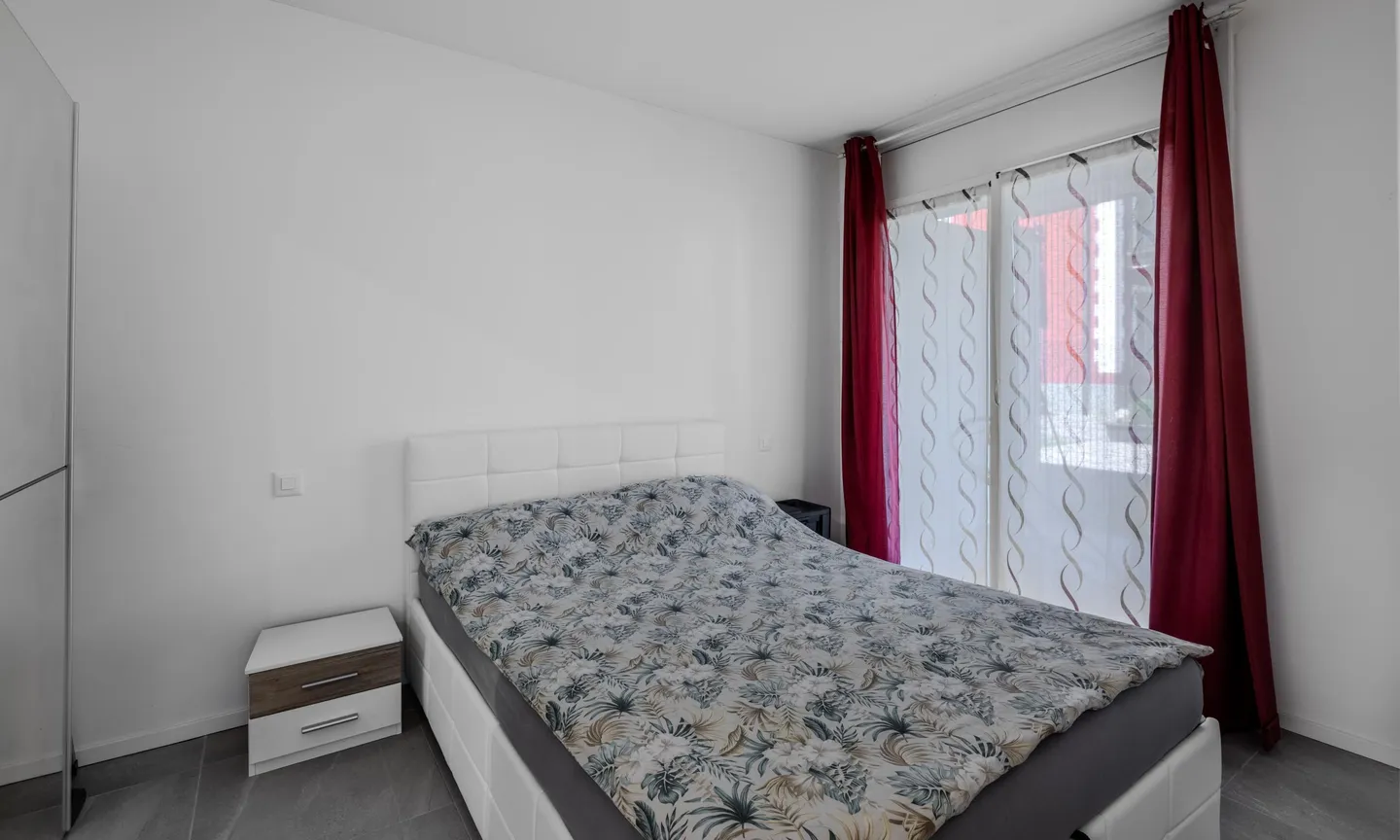 APPARTEMENT MODERNE 2.5 PIÈCES AVEC JARDIN À CASLANO - Photo 6 sur 10