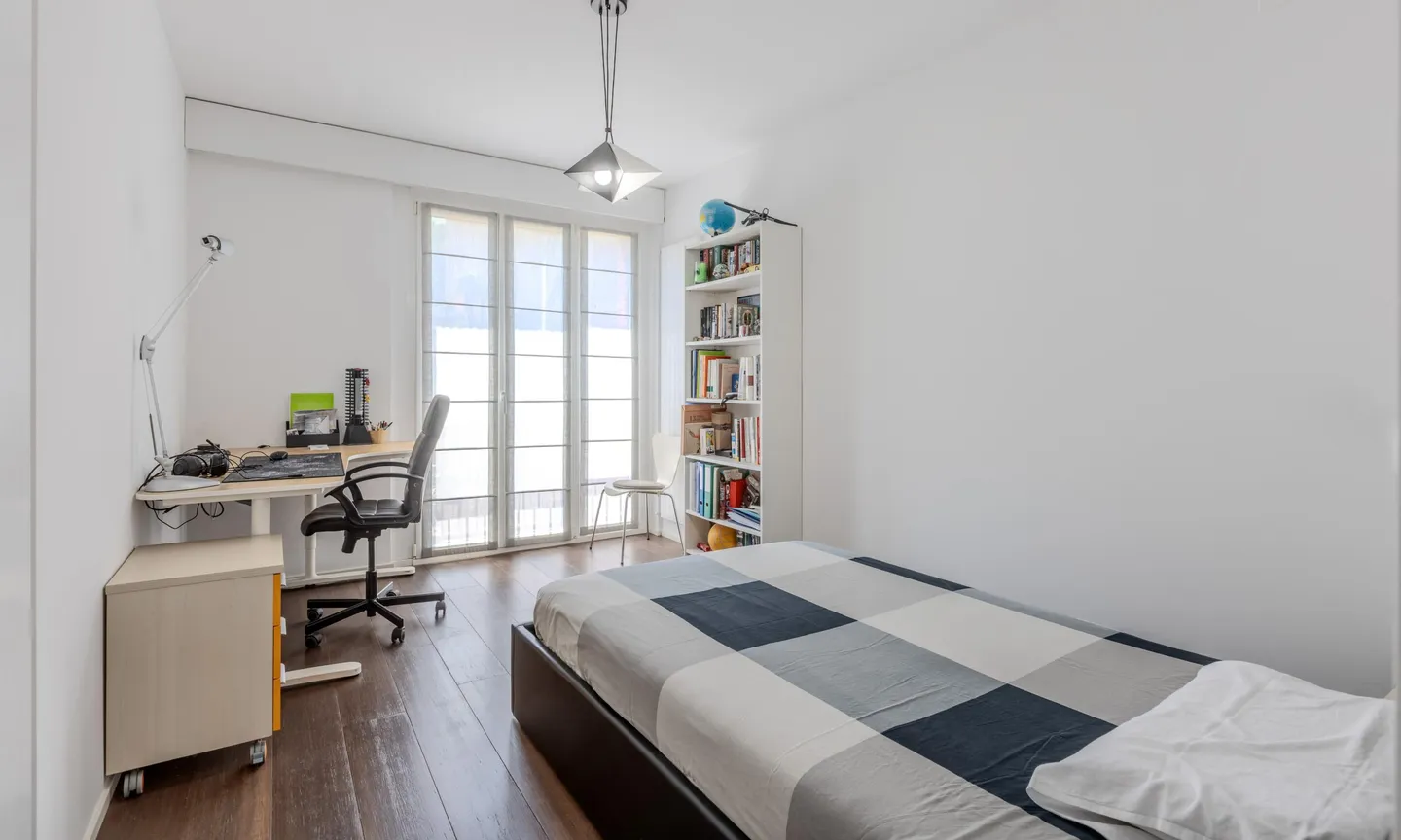SPLENDIDO 5.5 LOCALI CON IMPIANTO DOMOTICO A SORENGO - Foto 6 di 10