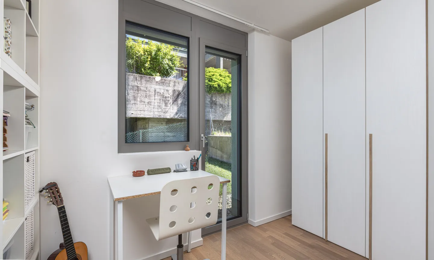 MODERN 3.5 ROOMS WITH PRIVATE GARDEN IN CASTEL SAN PIETRO - Photo 6 of 10