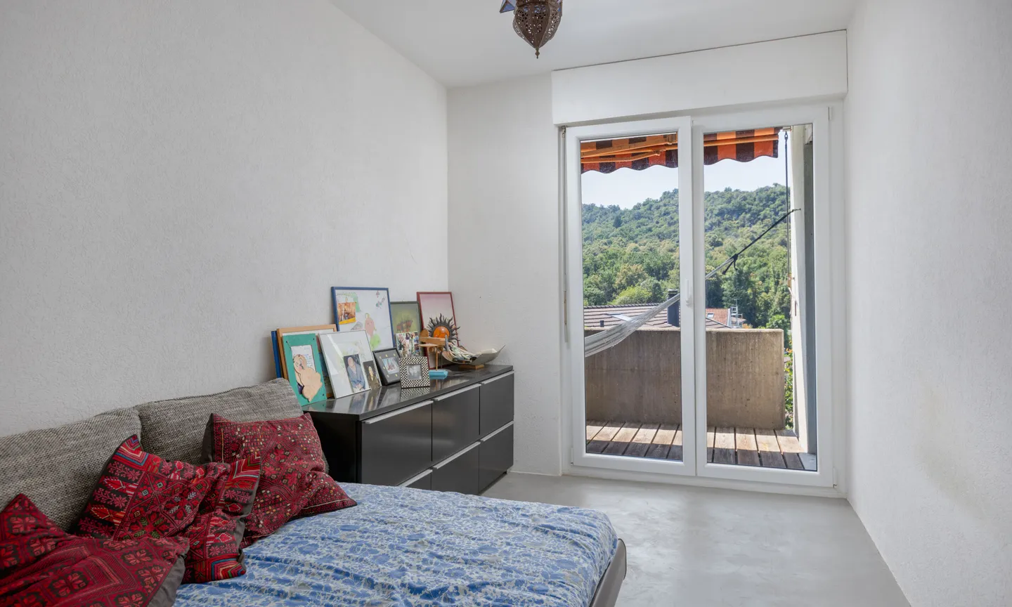 CASA A SCHIERA DI 4.5 LOCALI CON GIARDINO A PONTE CAPRIASCA - Foto 6 di 13