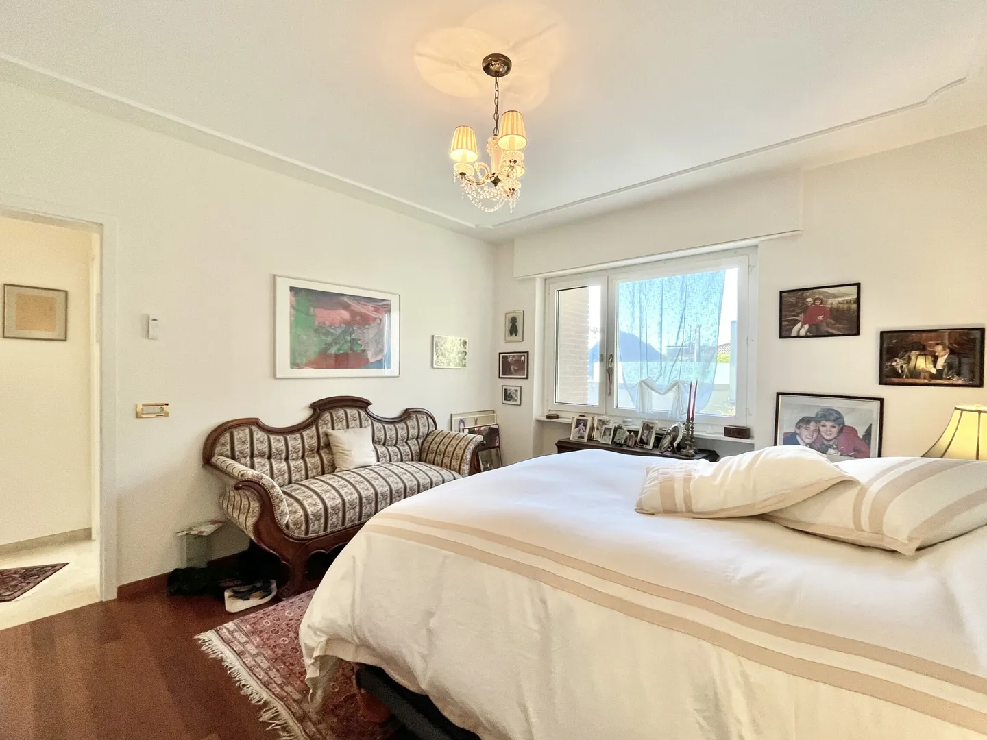 PRESTIGIOSO ATTICO 4.5 LOCALI VISTA LAGO CON PISCINA A PORZA - Foto 8 di 9