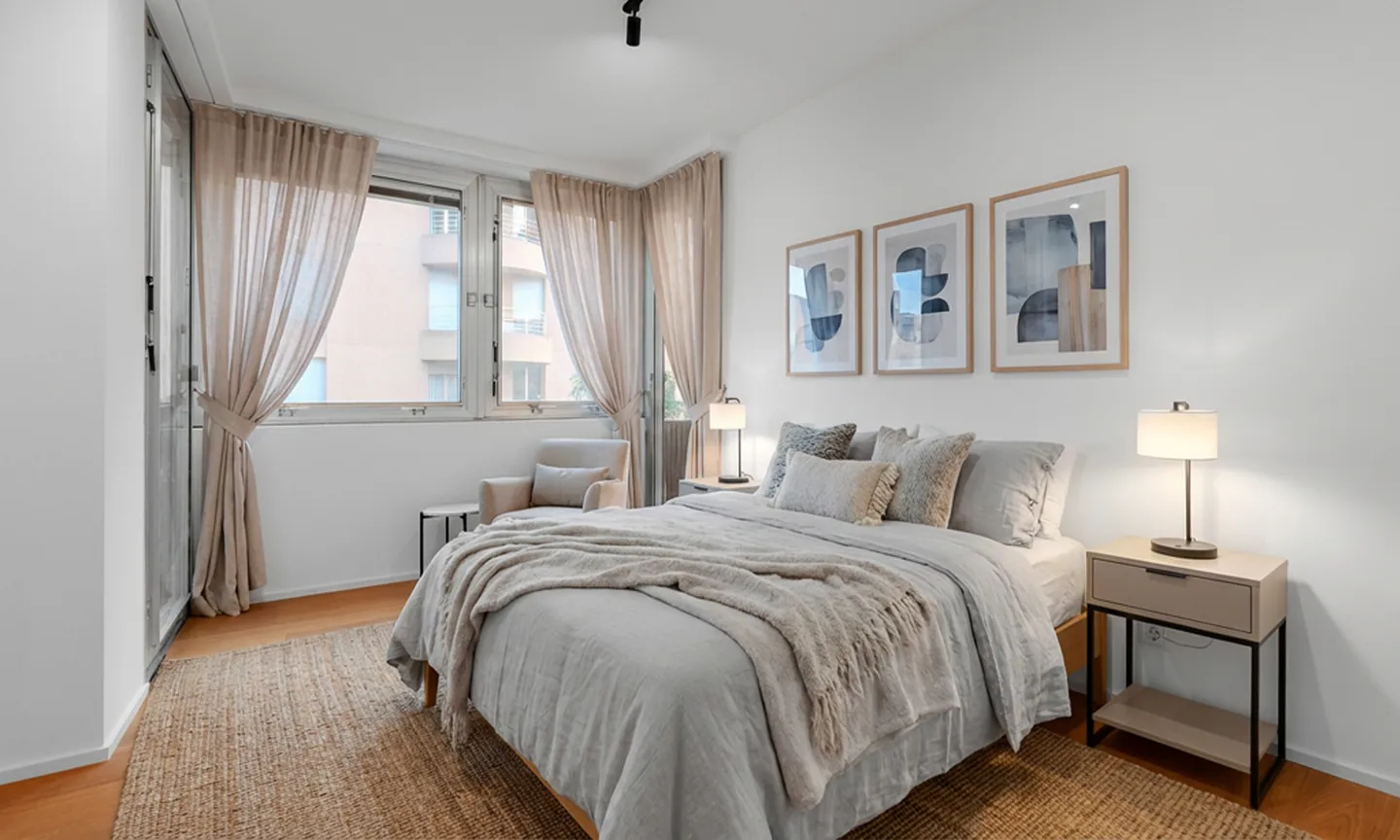 RENOVATED APARTMENT 3.5 ROOMS WITH 3 TERRACES IN CASSARATE - Photo 6 of 11