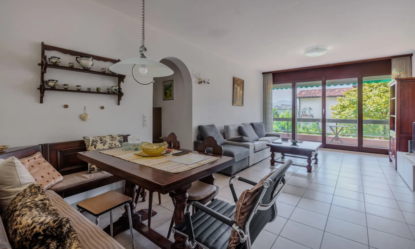 Einladende 3,5 Zimmer in einer grünen Gegend in Pregassona Alta - Foto 2 von 9