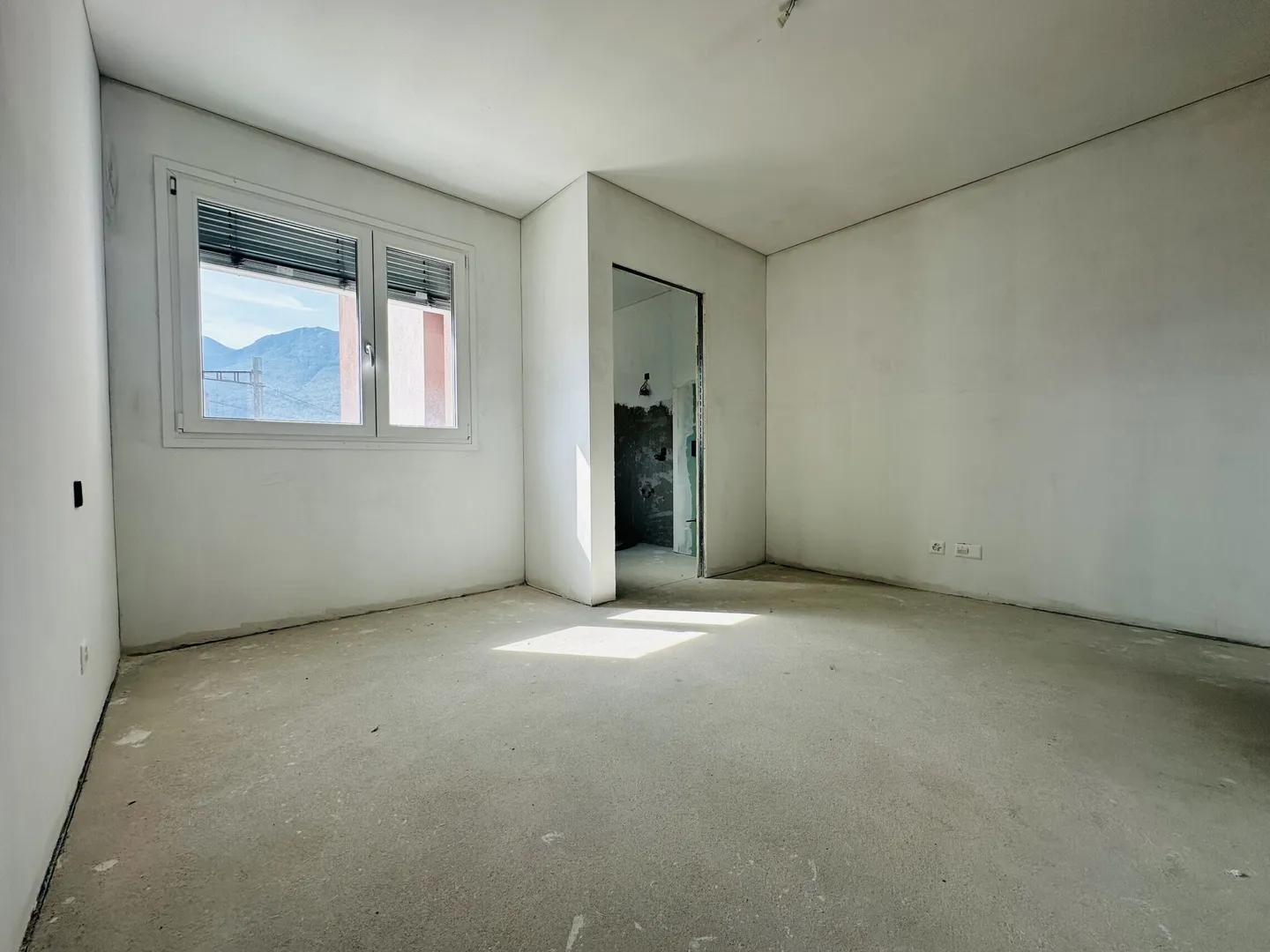 NOUVEAU 4.5 PIÈCES AVEC BALCON ET VUE DÉGAGÉE À BELLINZONA - Photo 7 sur 10