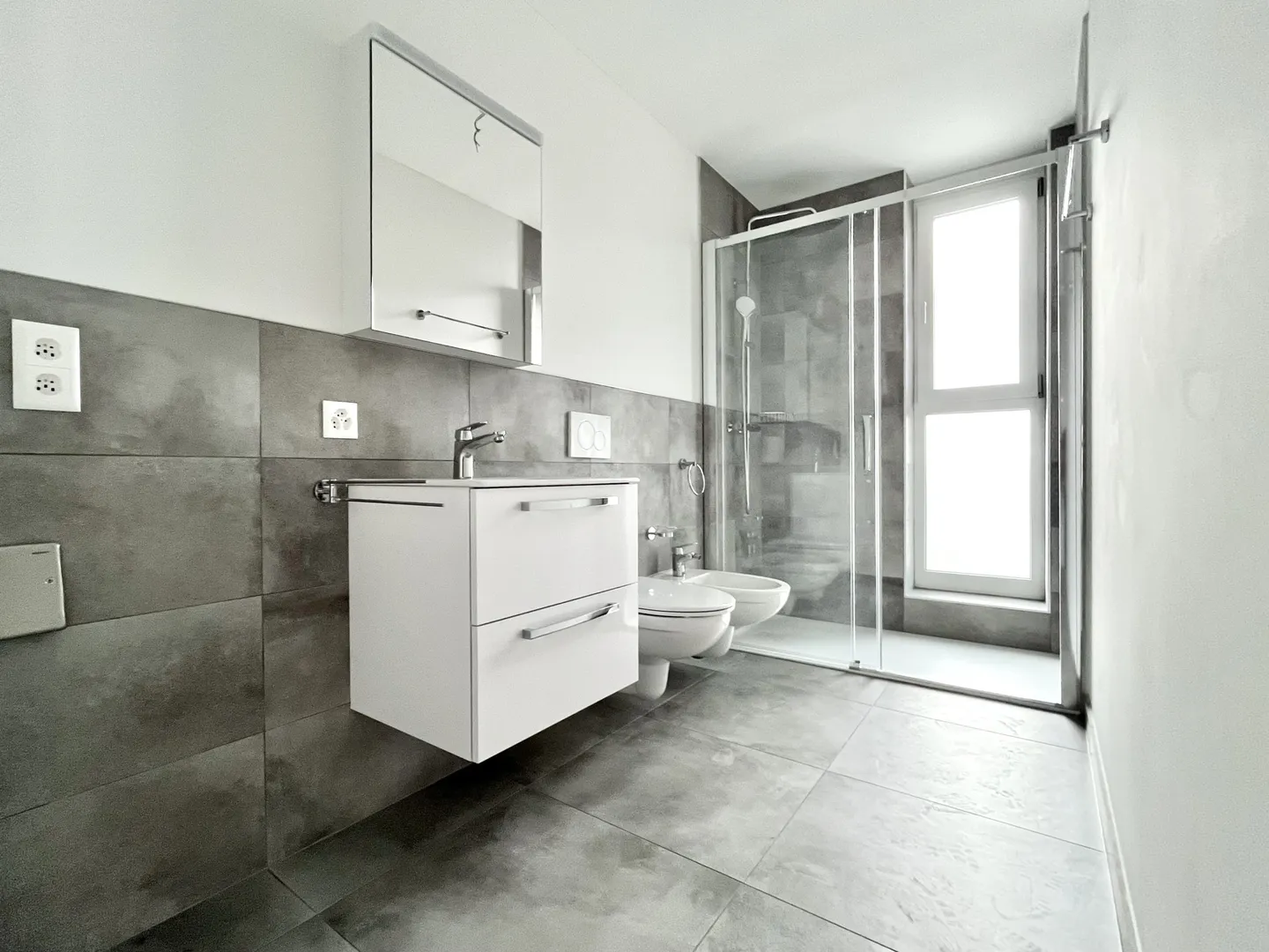 AFFITTASI NUOVO 2.5 AL SECONDO PIANO A LUGANO TESSERETE - Foto 6 di 9