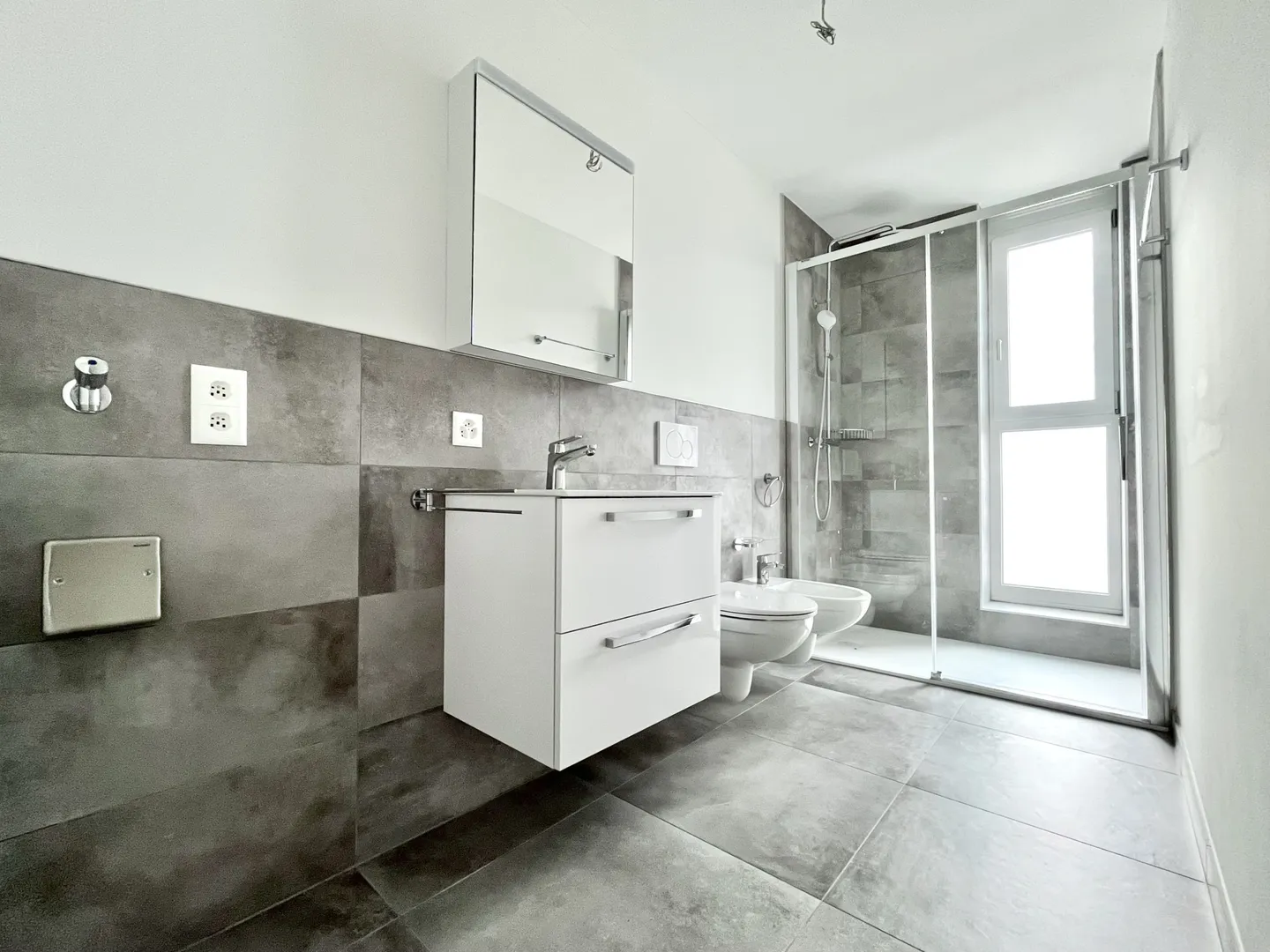 AFFITTASI 2.5 AL PIANO TERRA CON TERRAZZO A LUGANO TESSERETE - Foto 7 di 9