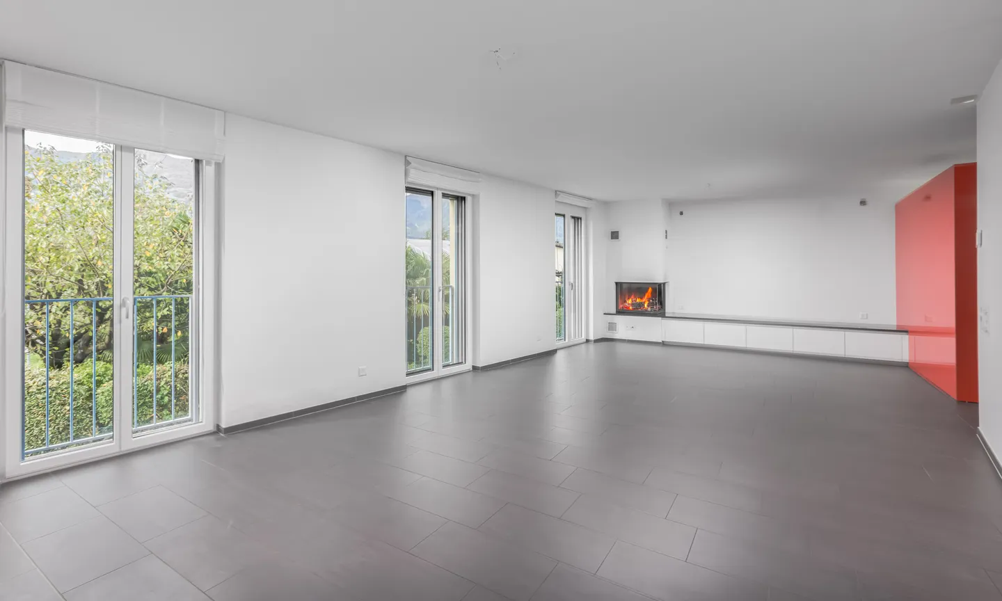 BRIGHT AND SPACIOUS 6.5 VILLA IN THE GREEN AT PONTE CAPRIASCA - Photo 2 of 11