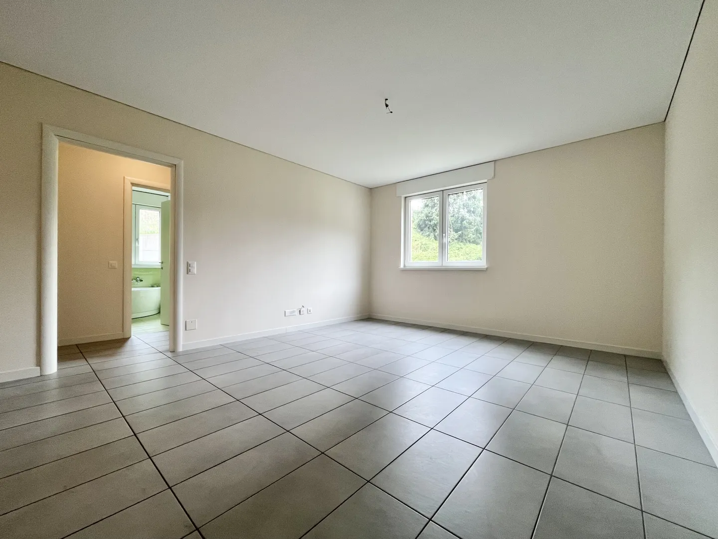 OCCASION - MODERN 3.5 ROOMS WITH TERRACE IN RIVERA - Photo 6 of 9