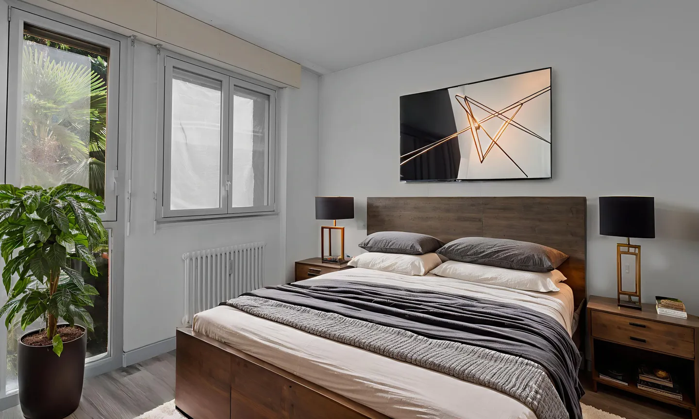 OCCASION - 4.5-ROOM APARTMENT WITH LAKE VIEW IN BISSONE - Photo 8 of 9