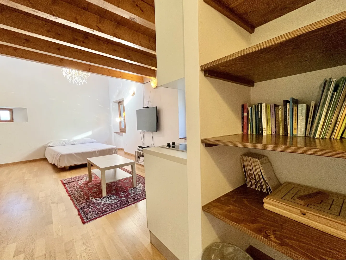 MAISON CARACTÉRISTIQUE AVEC 4,5 PIÈCES À PUGERNA - Photo 4 sur 9