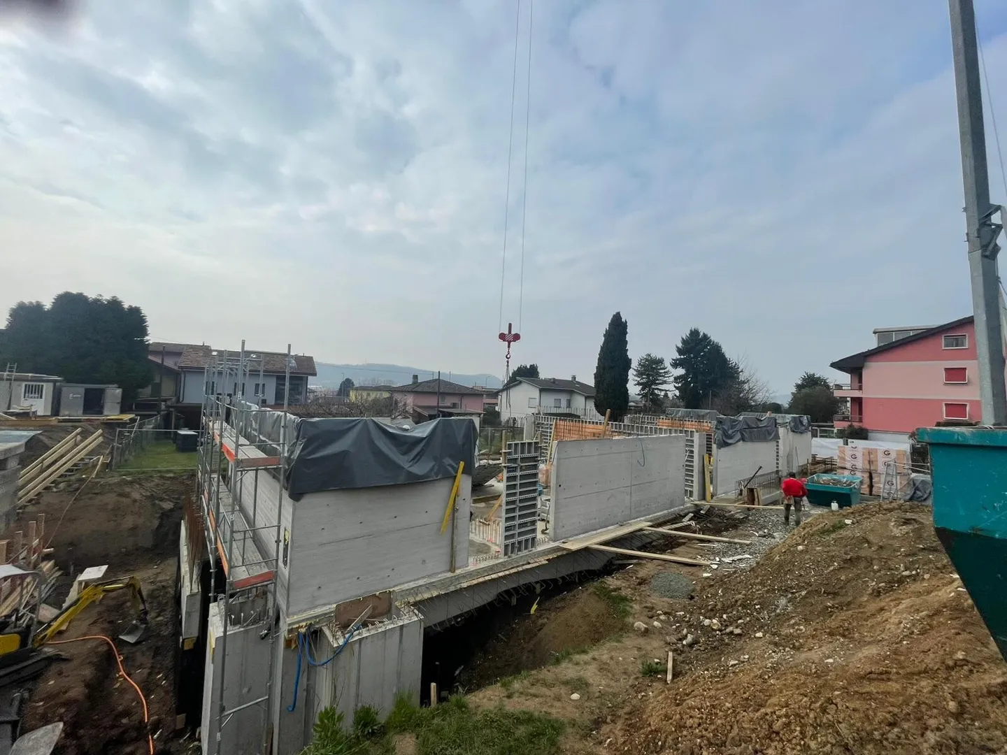 Villa moderna con giardino privato - Foto 8 di 13