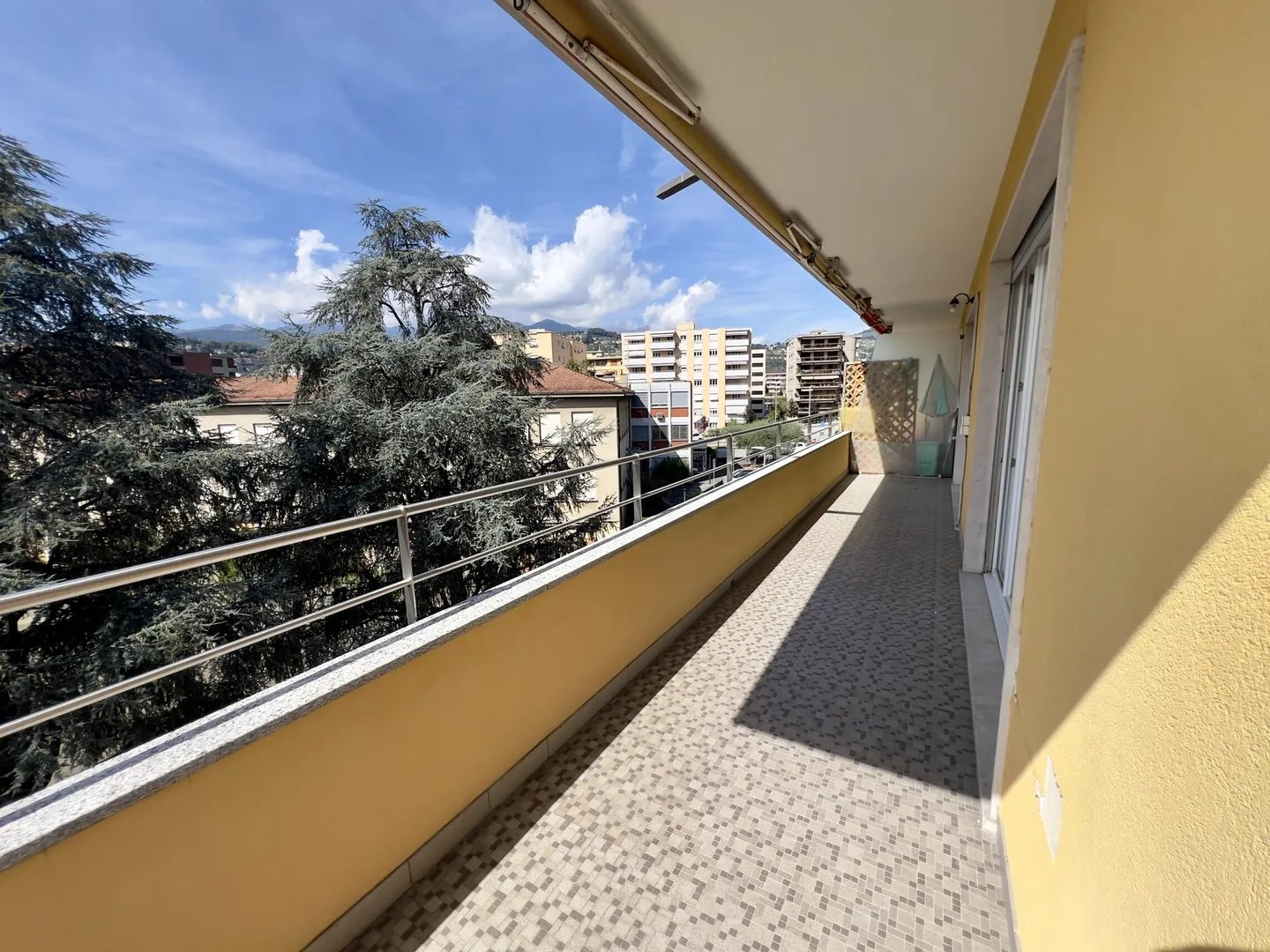 SPACIOUS 3.5-ROOM APARTMENT WITH GARAGE IN VIGANELLO - Photo 6 of 10