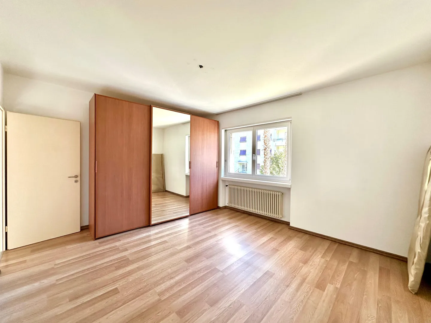BRIGHT AND SPACIOUS 3.5 ROOMS WITH GARAGE IN SANT'ANTONINO - Photo 8 of 9