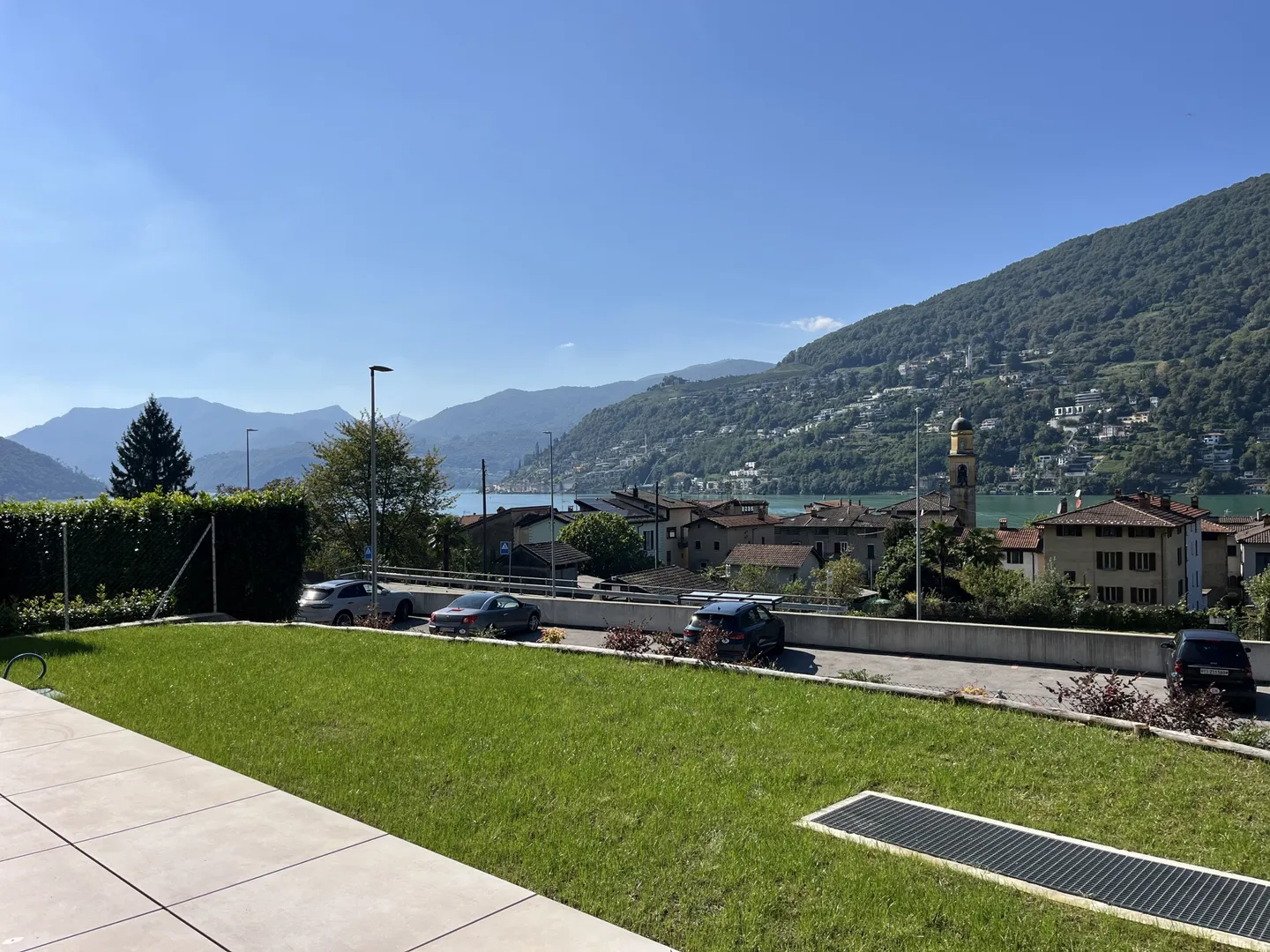 AMPIO 4.5 LOCALI CON GIARDINO E VISTA LAGO A BRUSINO ARSIZIO - Foto 2 di 10