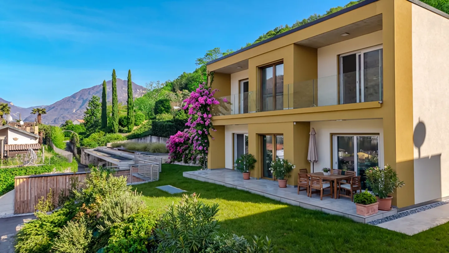 GERÄUMIGE 4.5 ZIMMER MIT GARTEN UND SEEBLICK IN BRUSINO ARSIZIO - Foto 3 von 9