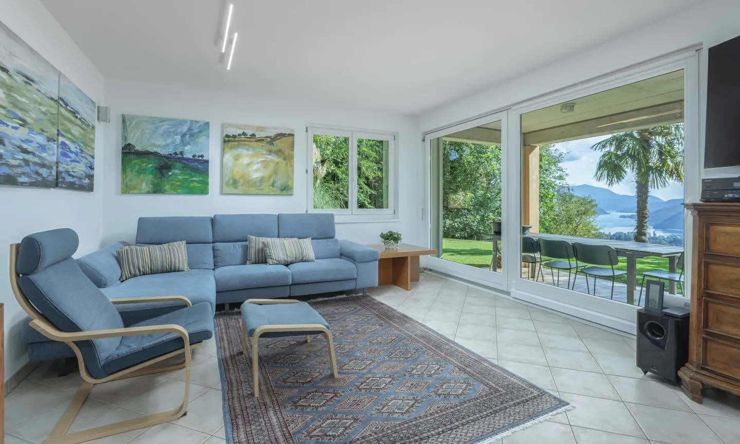 SUPERBE VILLA AVEC VUE SUR LE LAC 7.5 PIÈCES DANS LE VERT À NEGGIO - Photo 1 sur 9