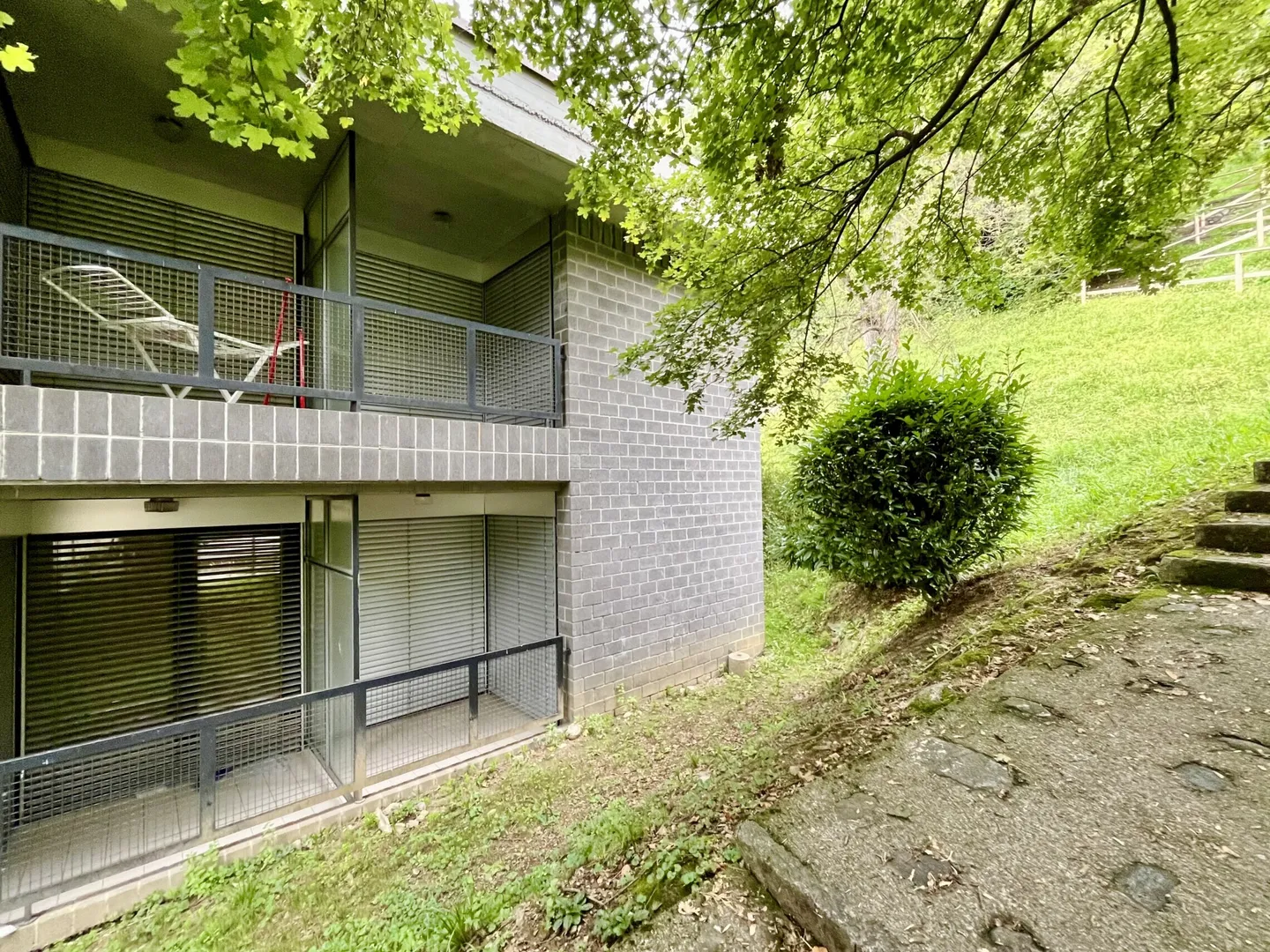 FOR RENT STUDIO APARTMENT WITH GARDEN IN CORNAREDO AREA IN LUGANO - Photo 4 of 10