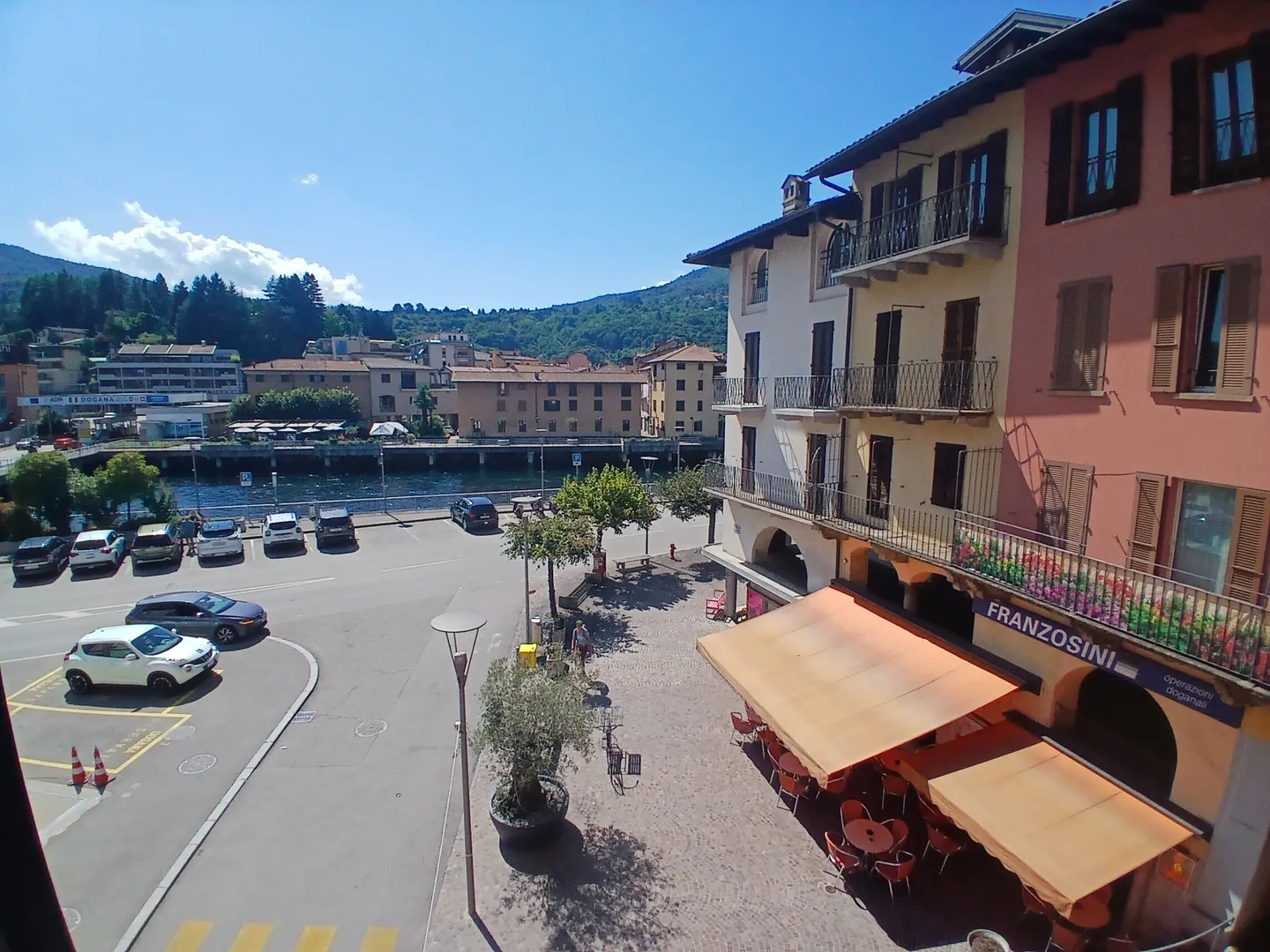 GRANDE CASA 5.5 LOCALI CON BAR E MAGAZZINO A PONTE TRESA - Foto 9 di 9