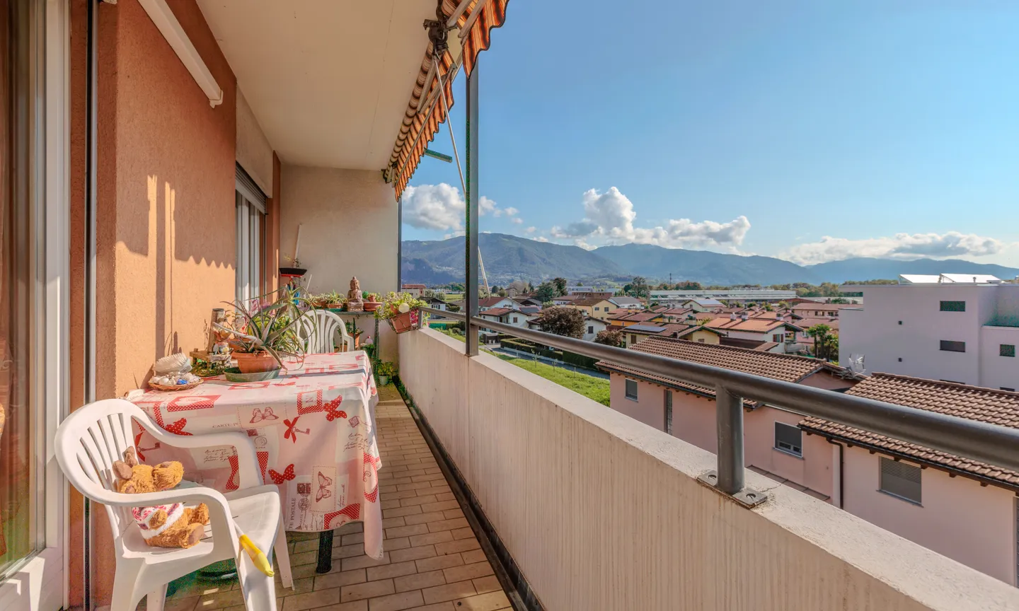 GELEGENHEIT - 4.5 ZIMMER WOHNUNG IN STABIO - Foto 6 von 10