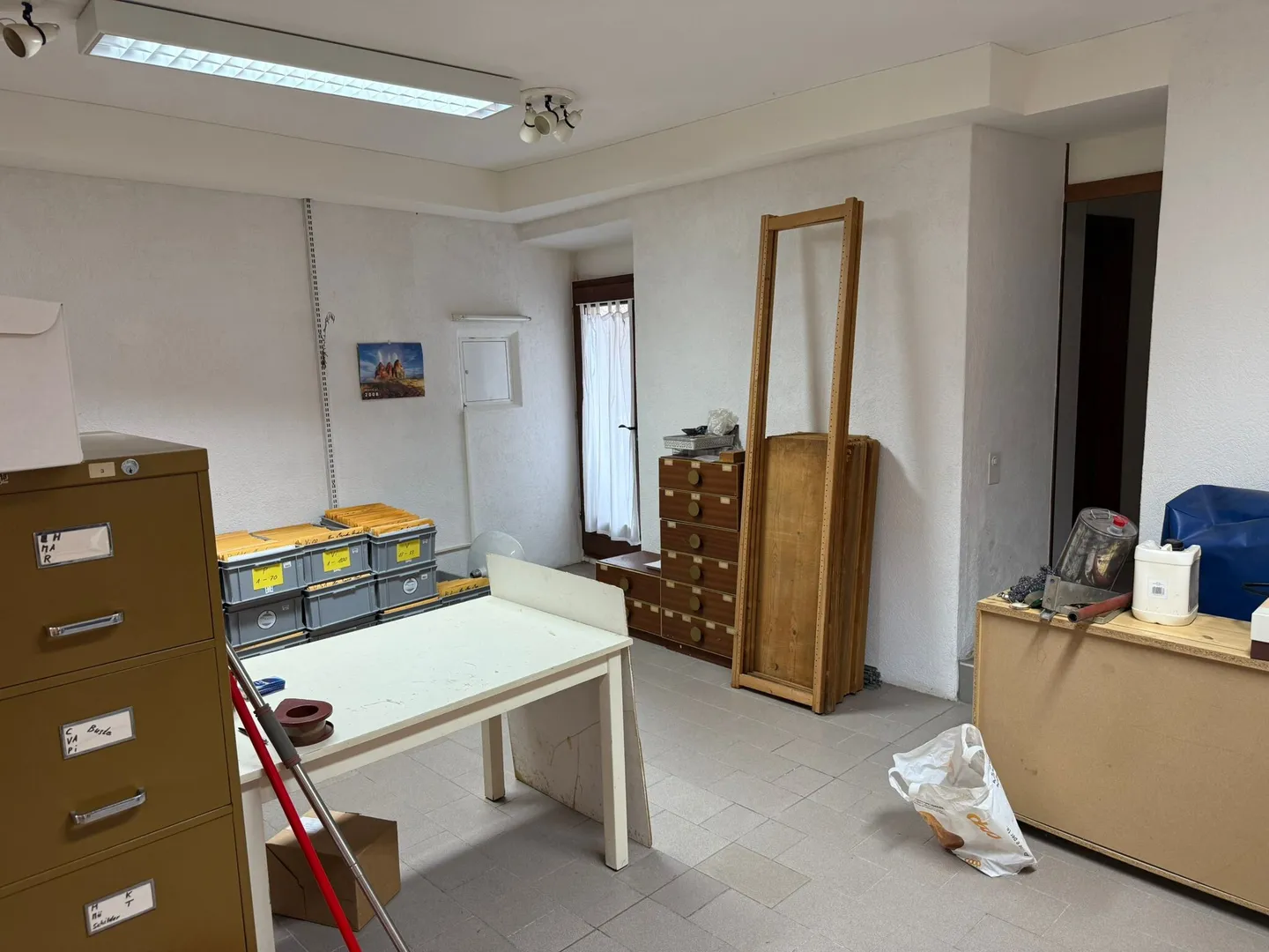 AMPIO E COMODO BILOCALE DA RISTRUTTURARE A CASLANO - Foto 5 di 7