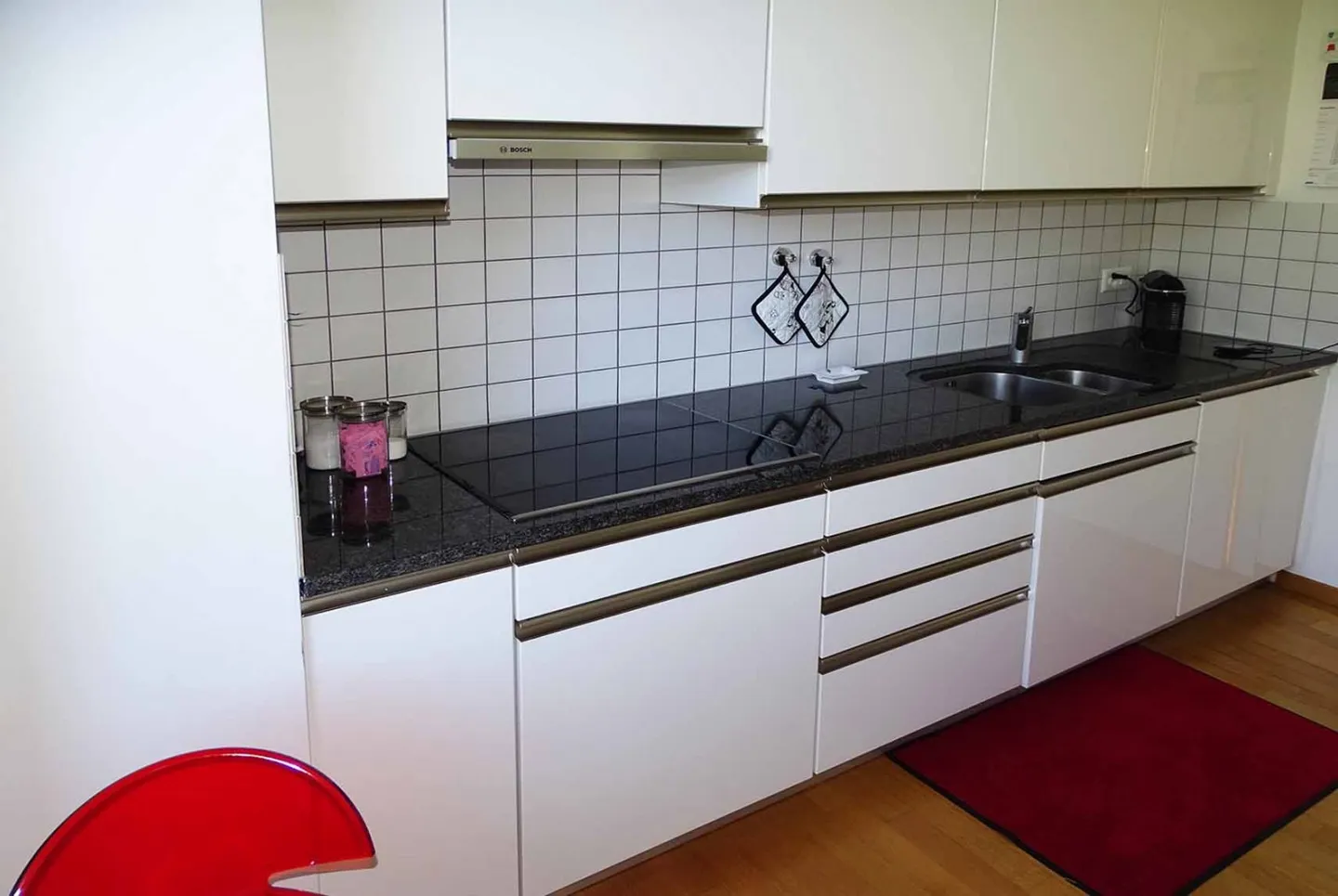 Charmante 2.5 Zimmer in einer prestigeträchtigen Residenz in Maroggia - Foto 1 von 11