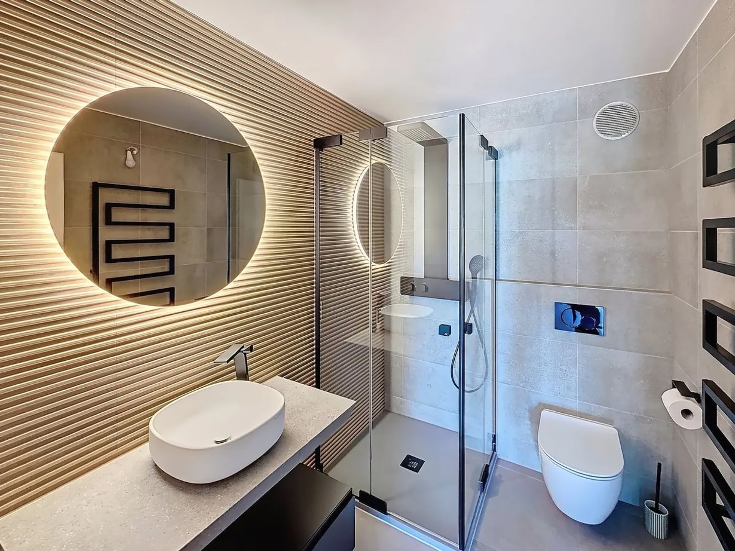 Moderne Villa mit Seeblick - Foto 11 von 12