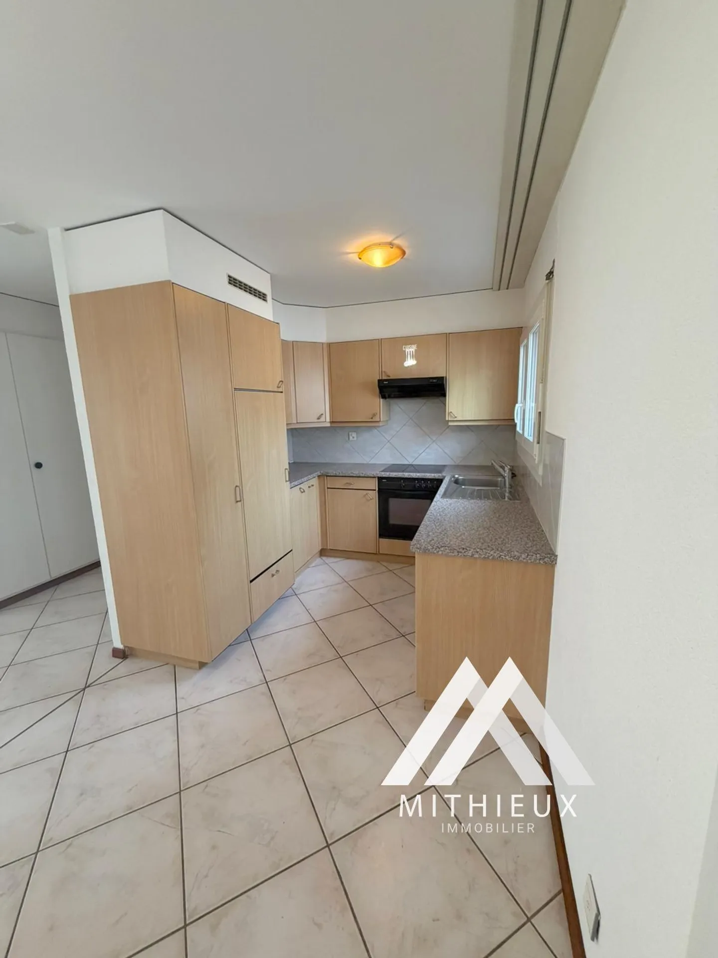 In affitto - Appartamento 4.5 locali idealmente situato a Conthey - Foto 4 di 10