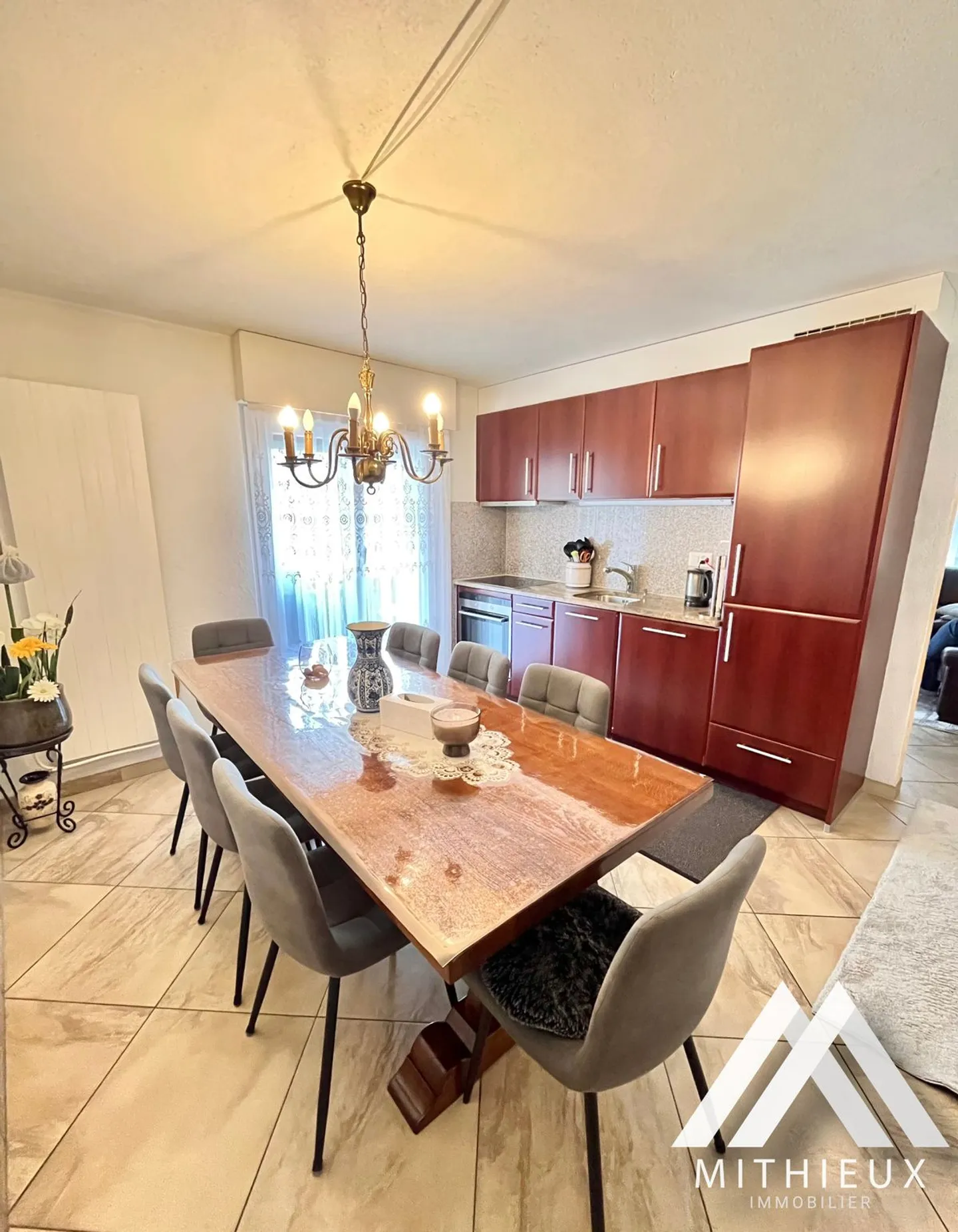 Schöne 4,5-Zimmer-Wohnung von 100 m² im Herzen von Chamoson - Foto 4 von 13