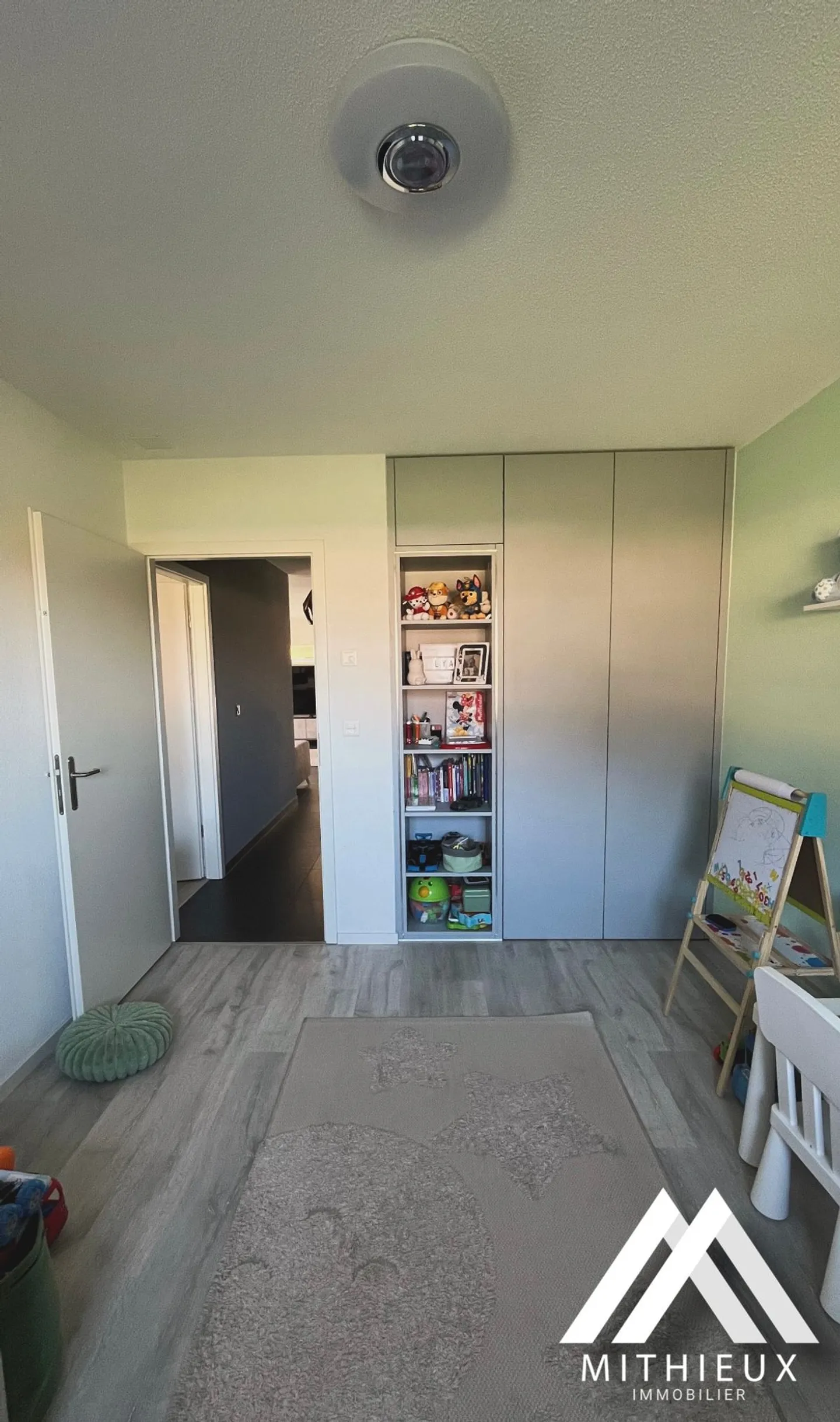 For sale, high-end 3.5 room apartment in Saxon - Photo 6 of 13