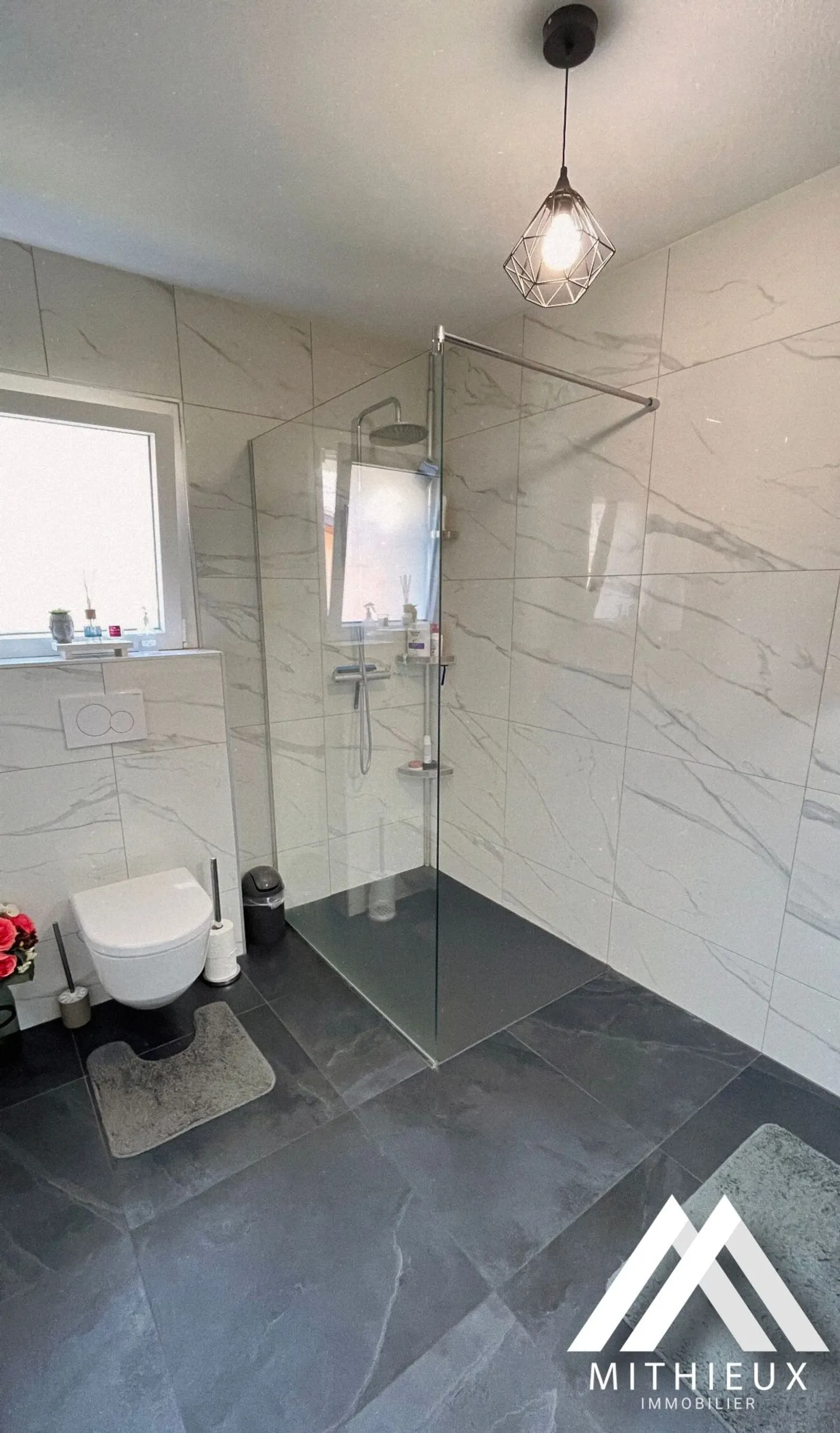 For sale, high-end 3.5 room apartment in Saxon - Photo 8 of 13