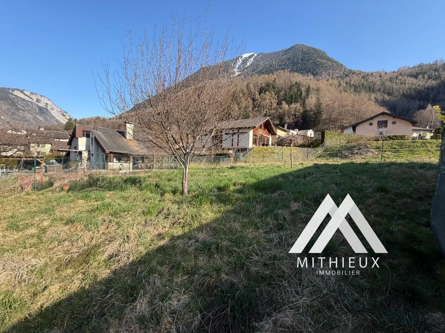 Terreno edificabile - Zona residenziale R2 bassa densità - Bovernier - Foto 1 di 9