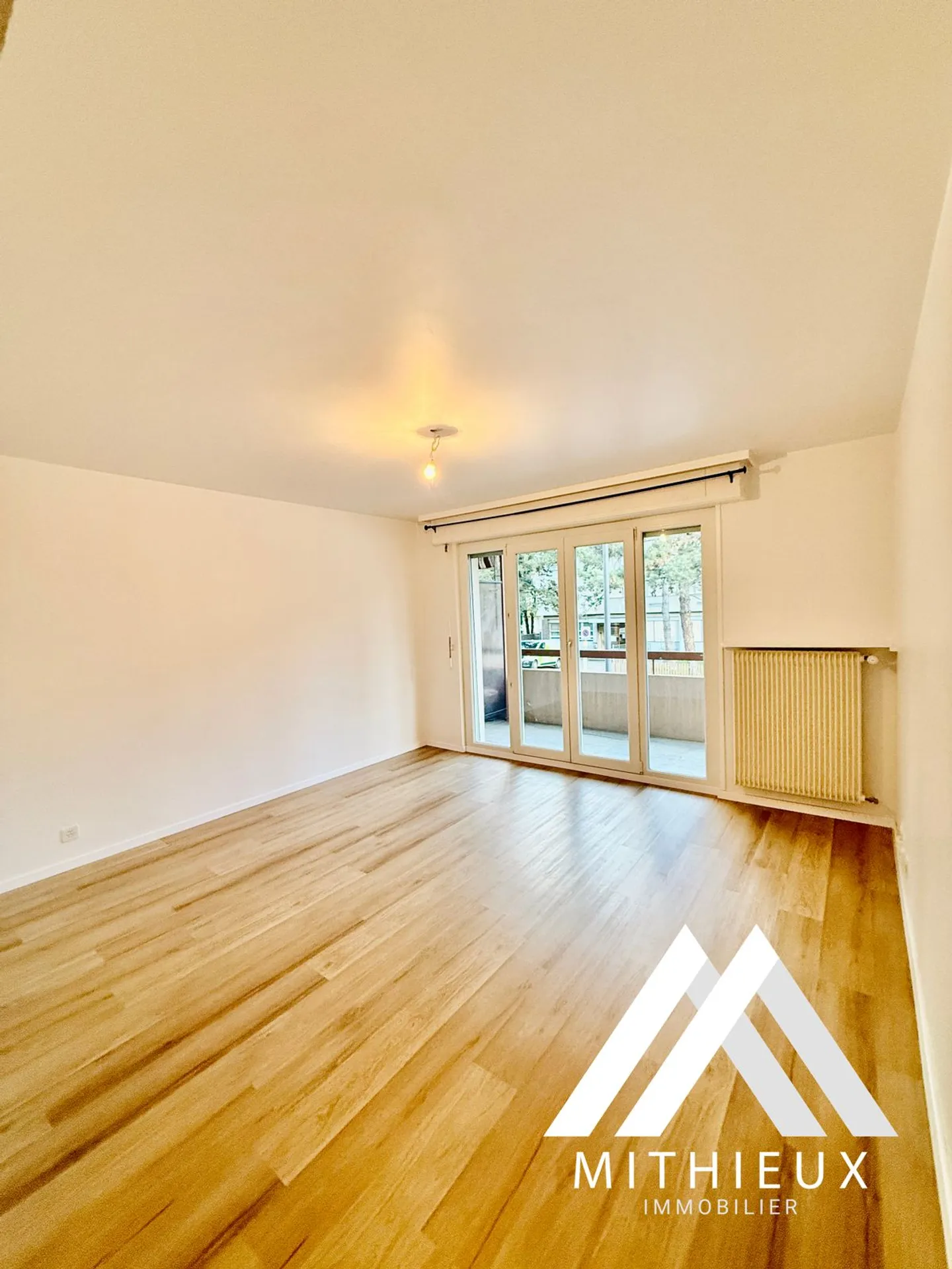 TRANSPARENT APARTMENT 82 M2 - 4 ROOMS! HYPER-CENTER SION - Photo 2 of 13