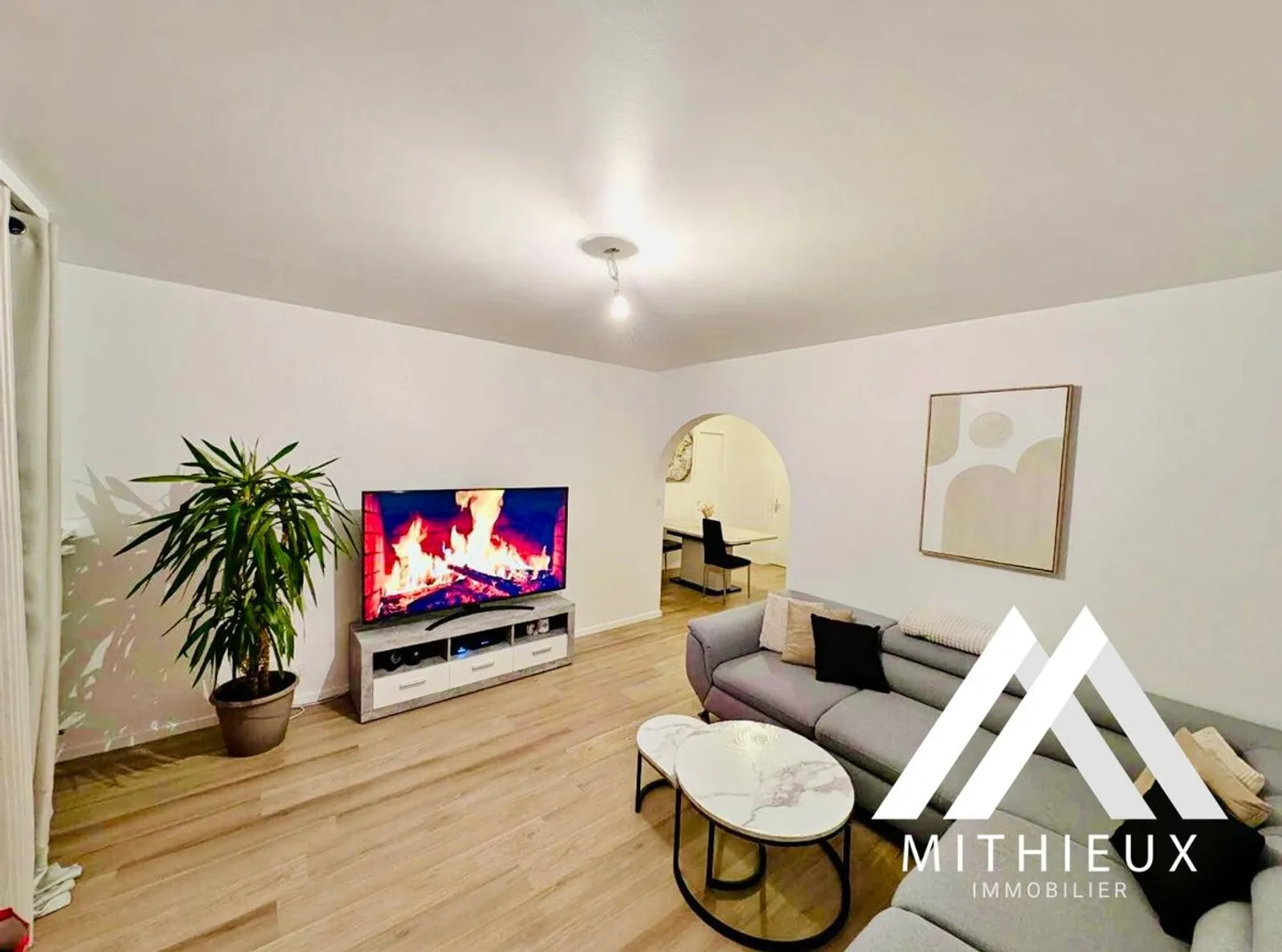 TRANSPARENT APARTMENT 82 M2 - 4 ROOMS! HYPER-CENTER SION - Photo 1 of 13