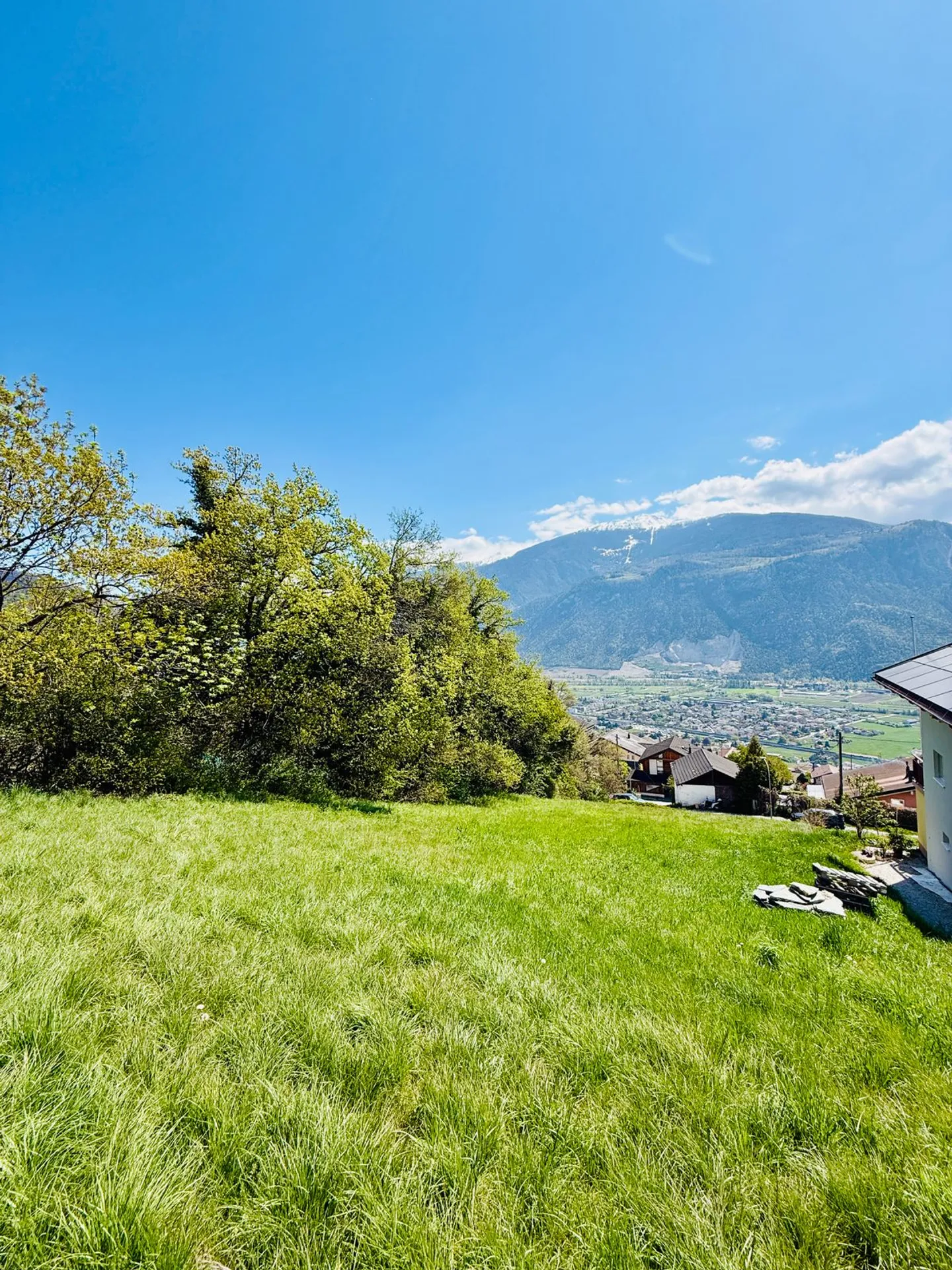 PARZELLE VON 1399 M2, AYENT! SIGNÈSE - Foto 1 von 4