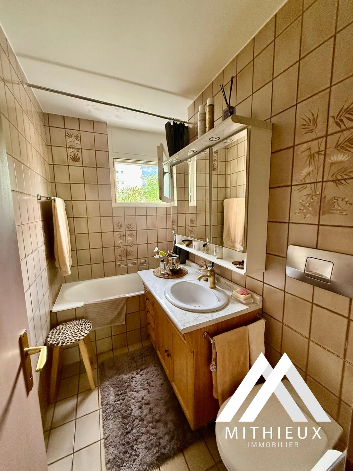 BRIGHT 5-ROOM APARTMENT, 119 M2, SION! - Photo 8 of 13