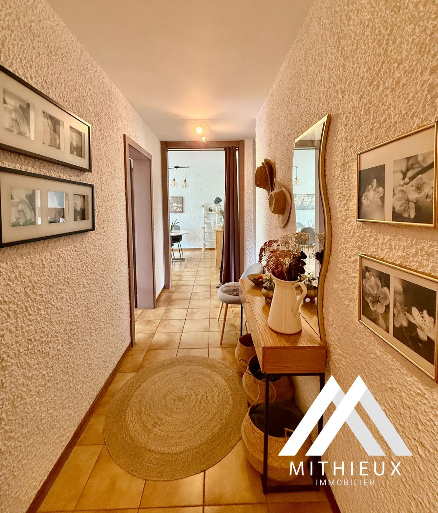 BRIGHT 5-ROOM APARTMENT, 119 M2, SION! - Photo 12 of 13