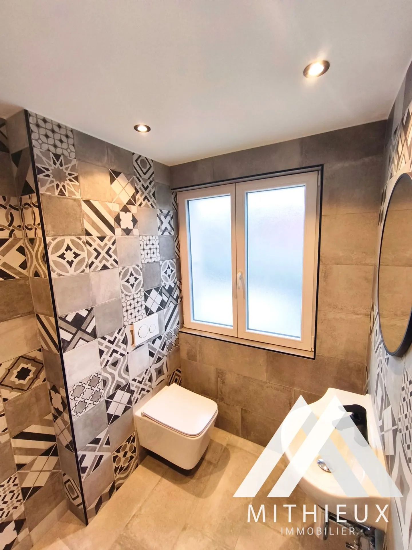 SAINT-LÉONARD - DUPLEX 4.5 STANZE - COMPLETAMENTE RISTRUTTURATO - TERRAZZA - Foto 10 di 13