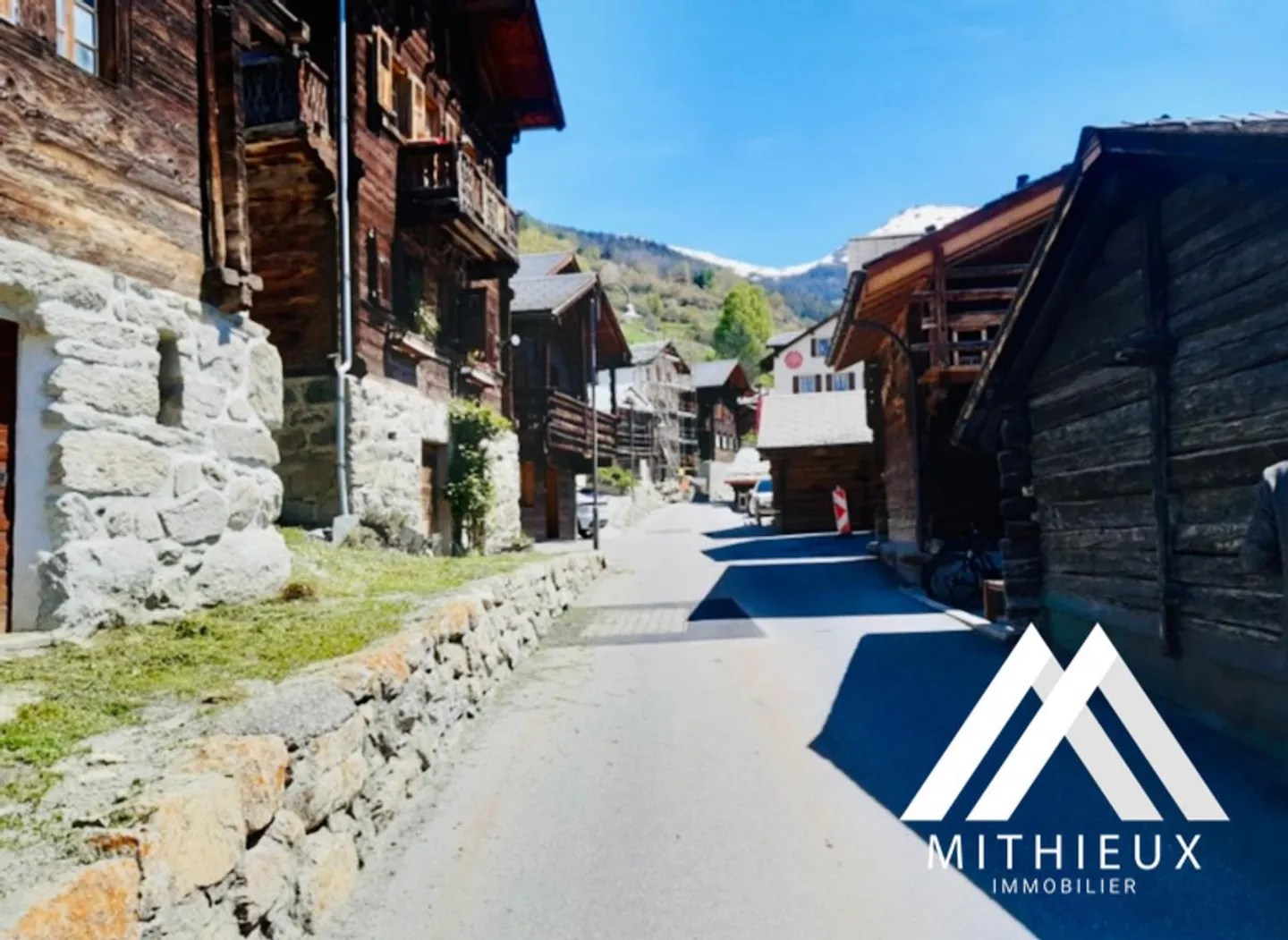 MAGNIFIKANT RENOVIERTES DUPLEX VON 3.5 PCS, MASE (MONT-NOBLE) - Foto 13 von 13