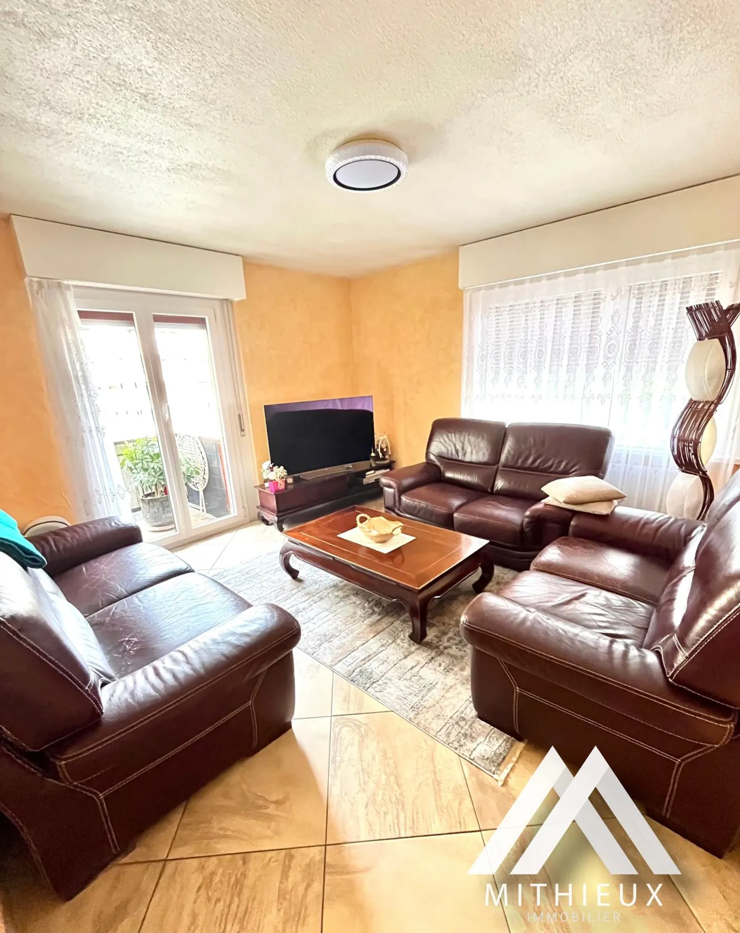 Schöne 4,5-Zimmer-Wohnung von 100 m² im Herzen von Chamoson - Foto 1 von 13