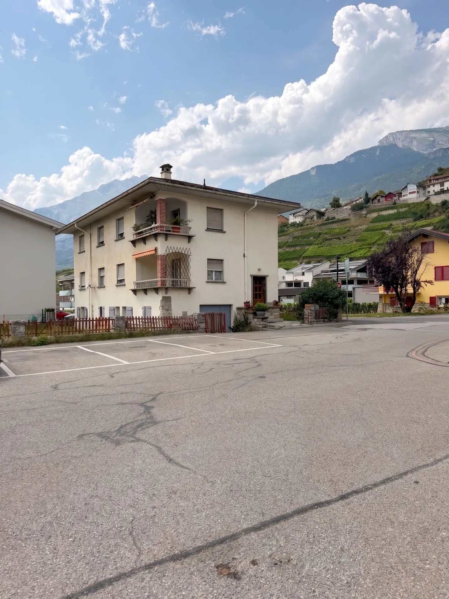 Immeuble d'Investissement à Conthey - Photo 2 sur 13