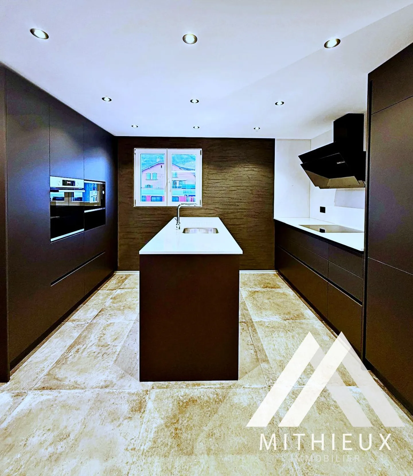 SAINT-LÉONARD - DUPLEX 4.5 ROOMS - FULLY RENOVATED - TERRACE - Photo 6 of 13